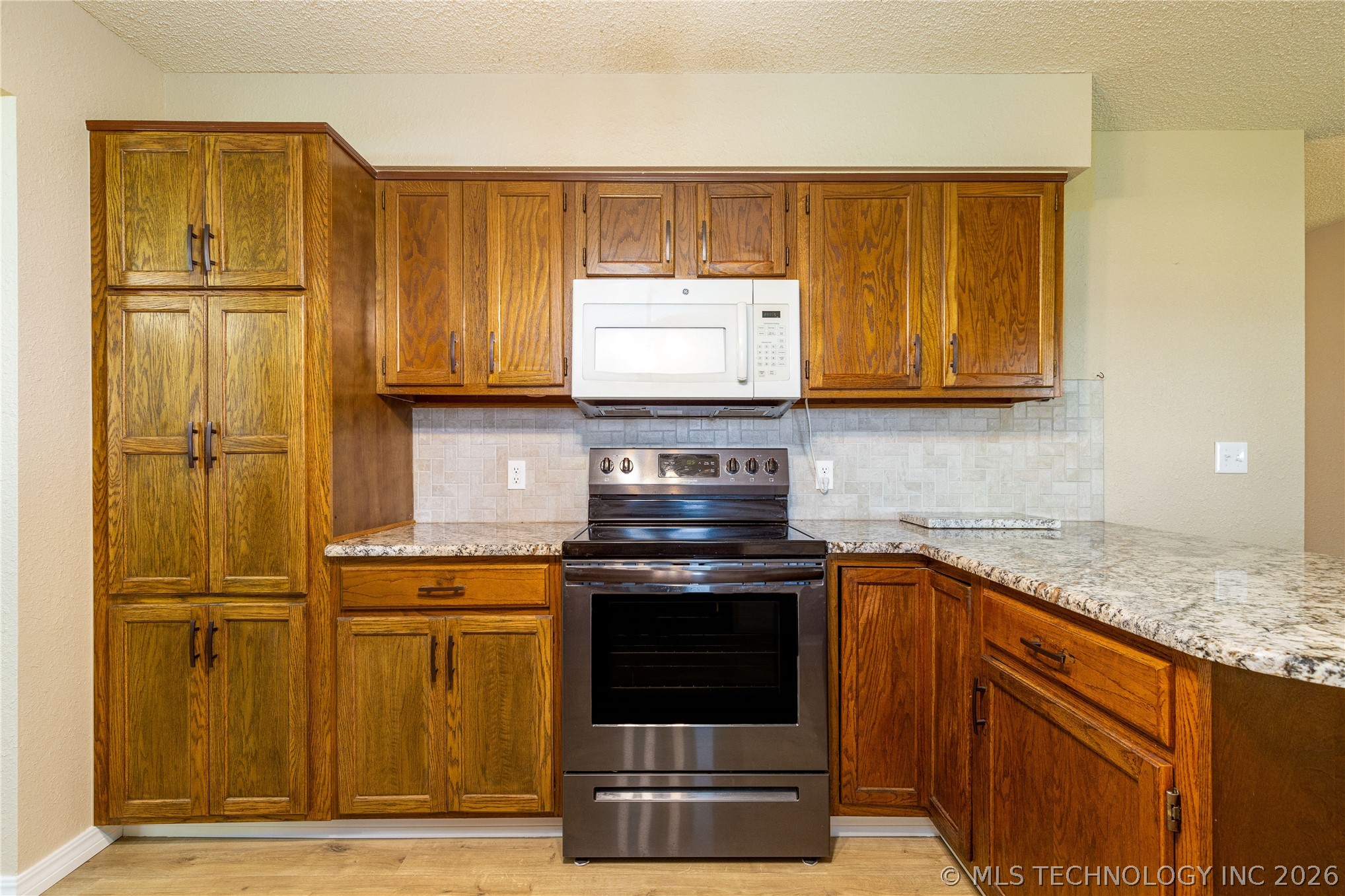 14701 S 560 Road Property Photo 16