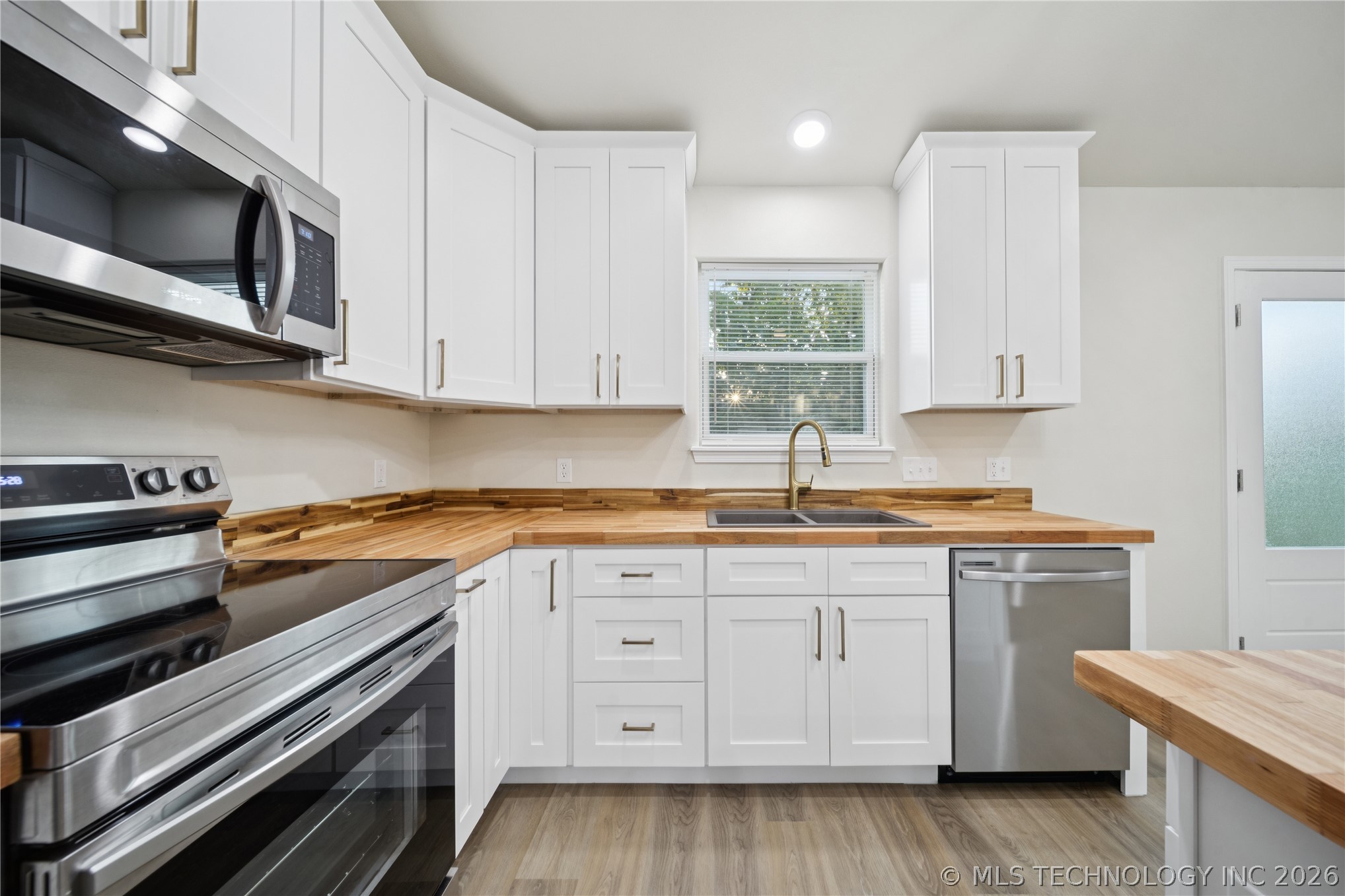 706 S Chickasaw Avenue Property Photo 11