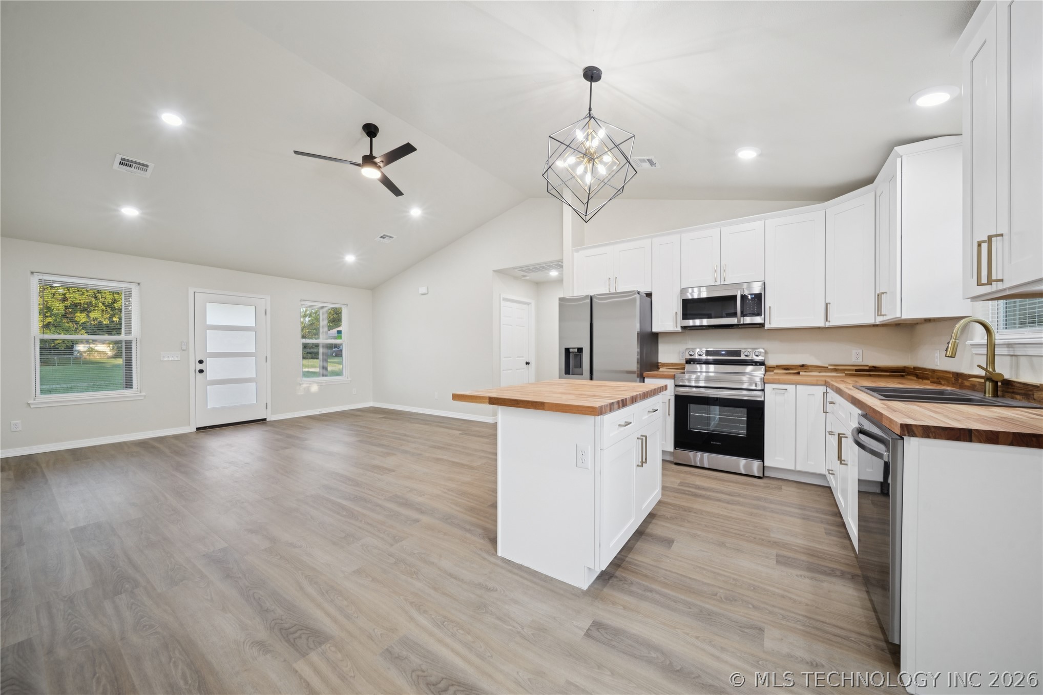 706 S Chickasaw Avenue Property Photo 12