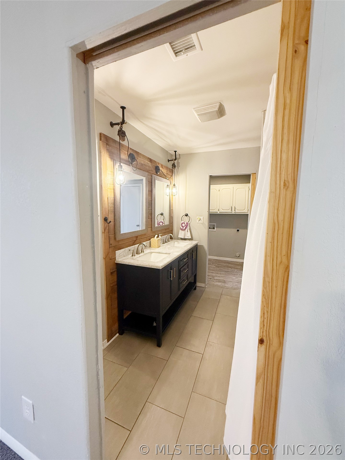 415 S 1st Street Property Photo 15