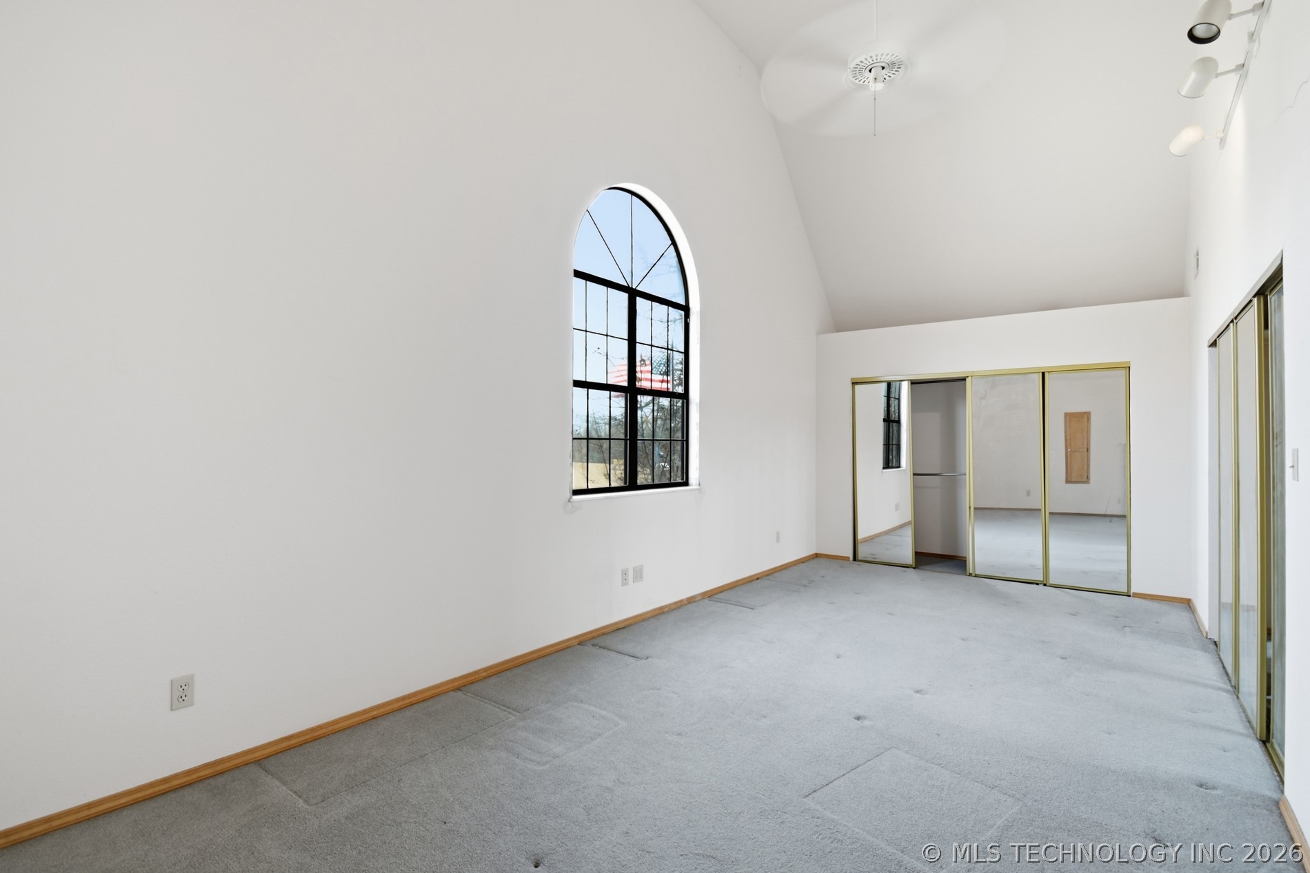 8320 S 36th West Avenue Property Photo 33