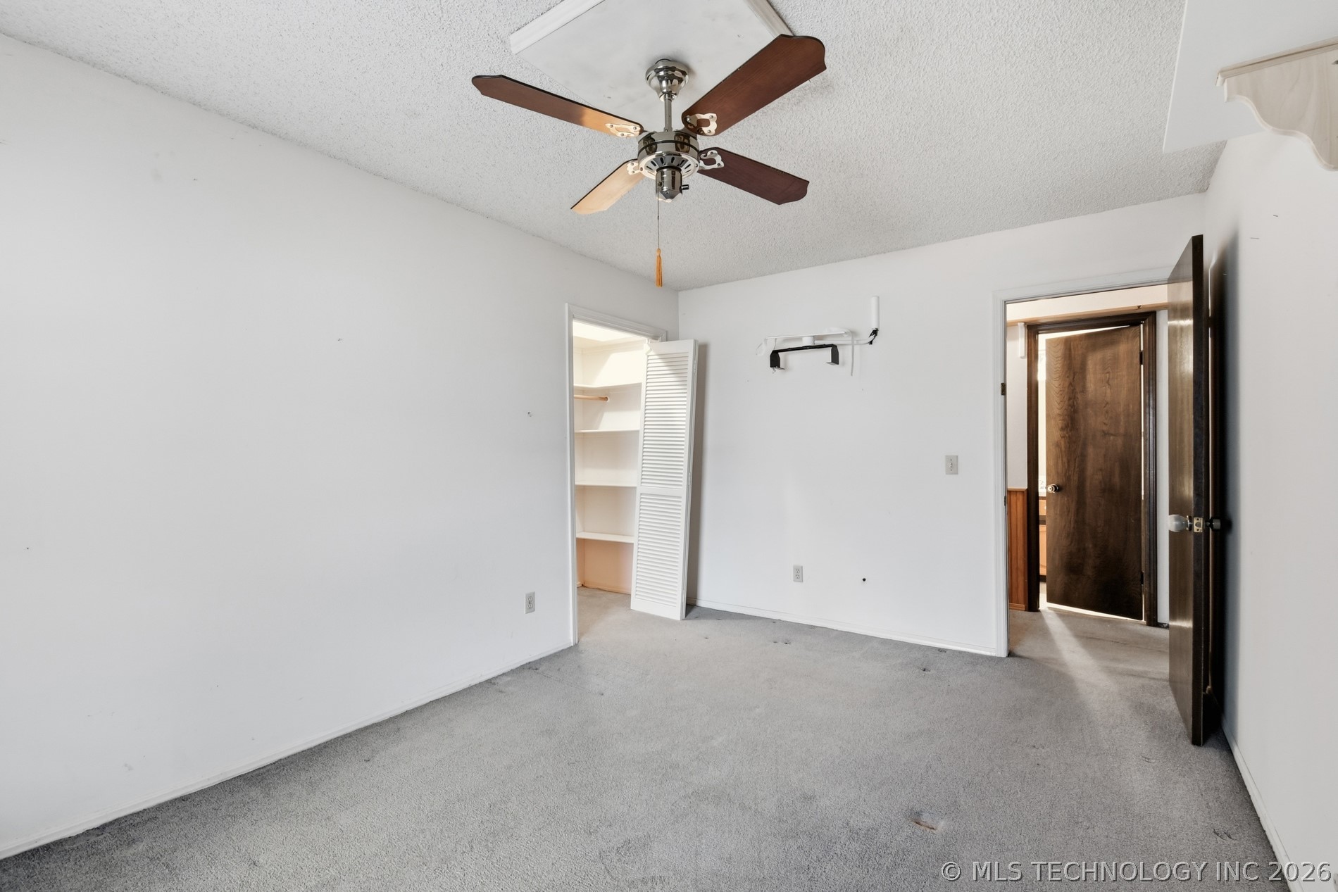 8320 S 36th West Avenue Property Photo 42