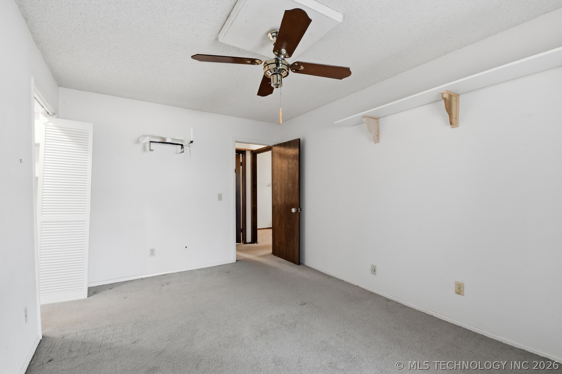 8320 S 36th West Avenue Property Photo 43