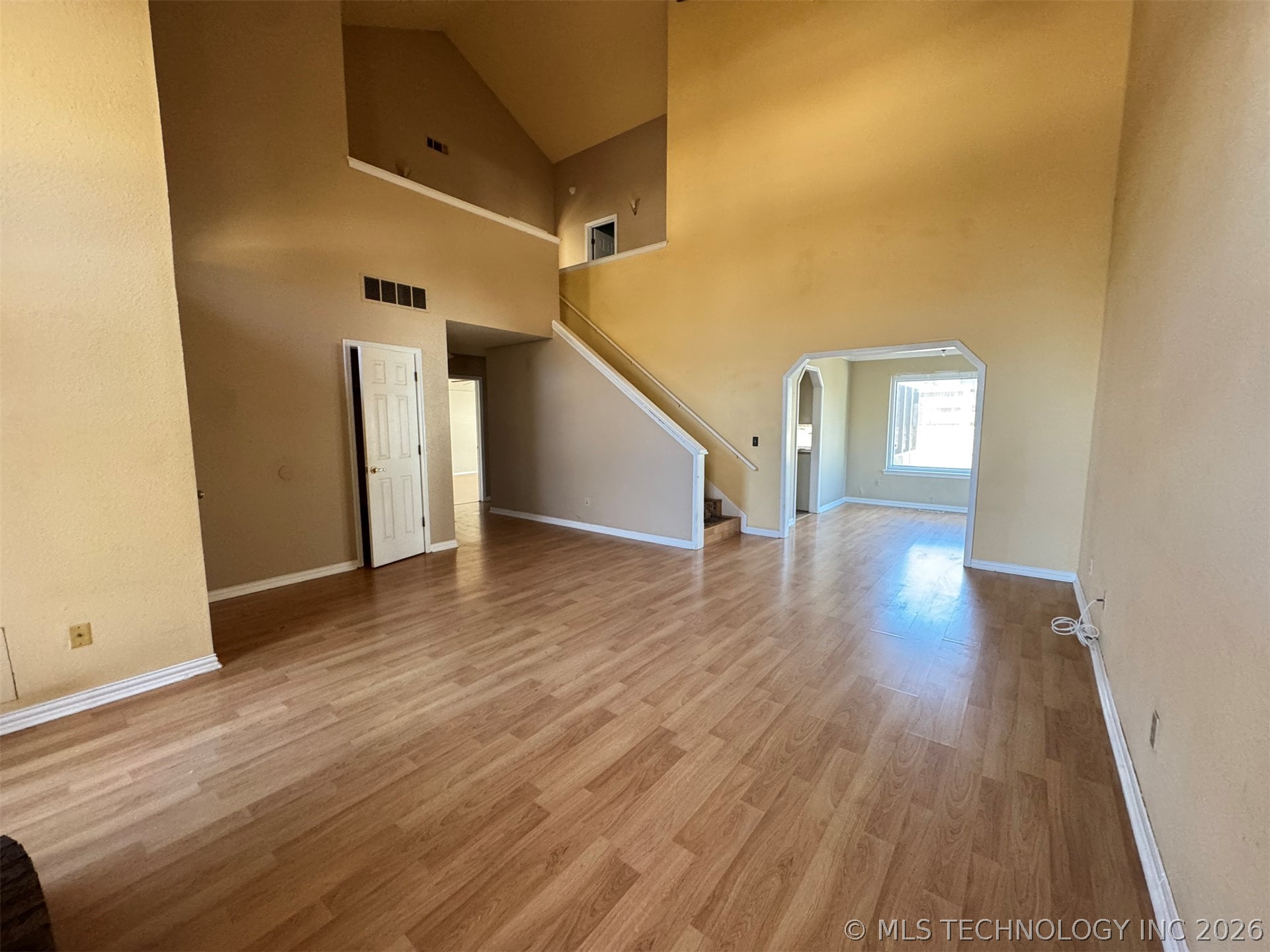 6900 S Ash Place Property Photo 4