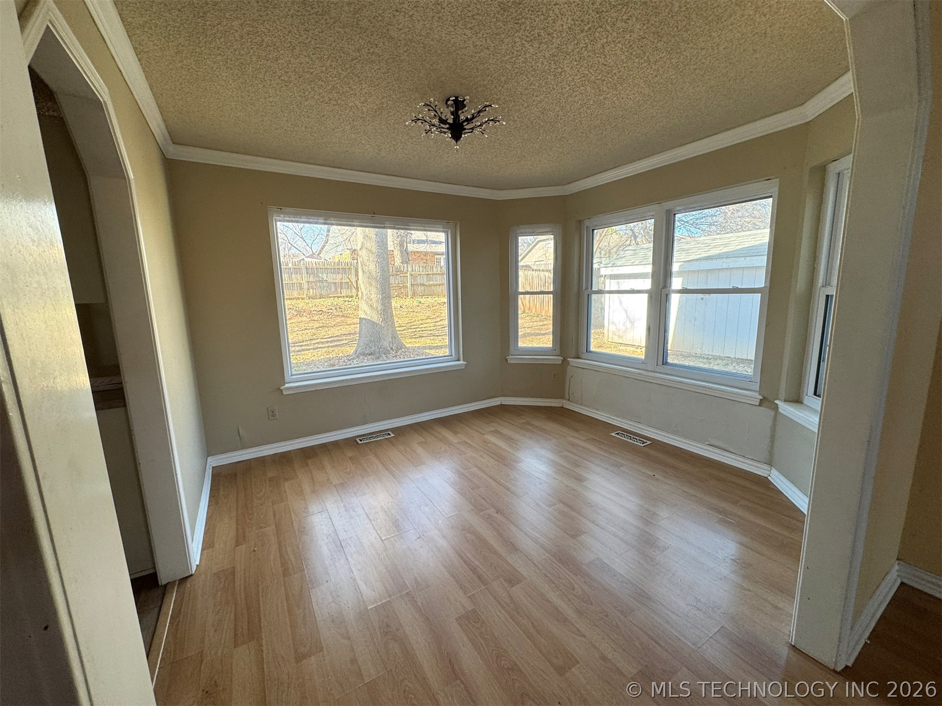 6900 S Ash Place Property Photo 6