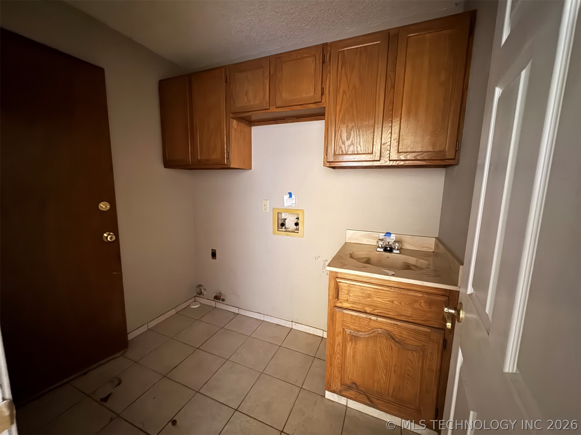 6900 S Ash Place Property Photo 11