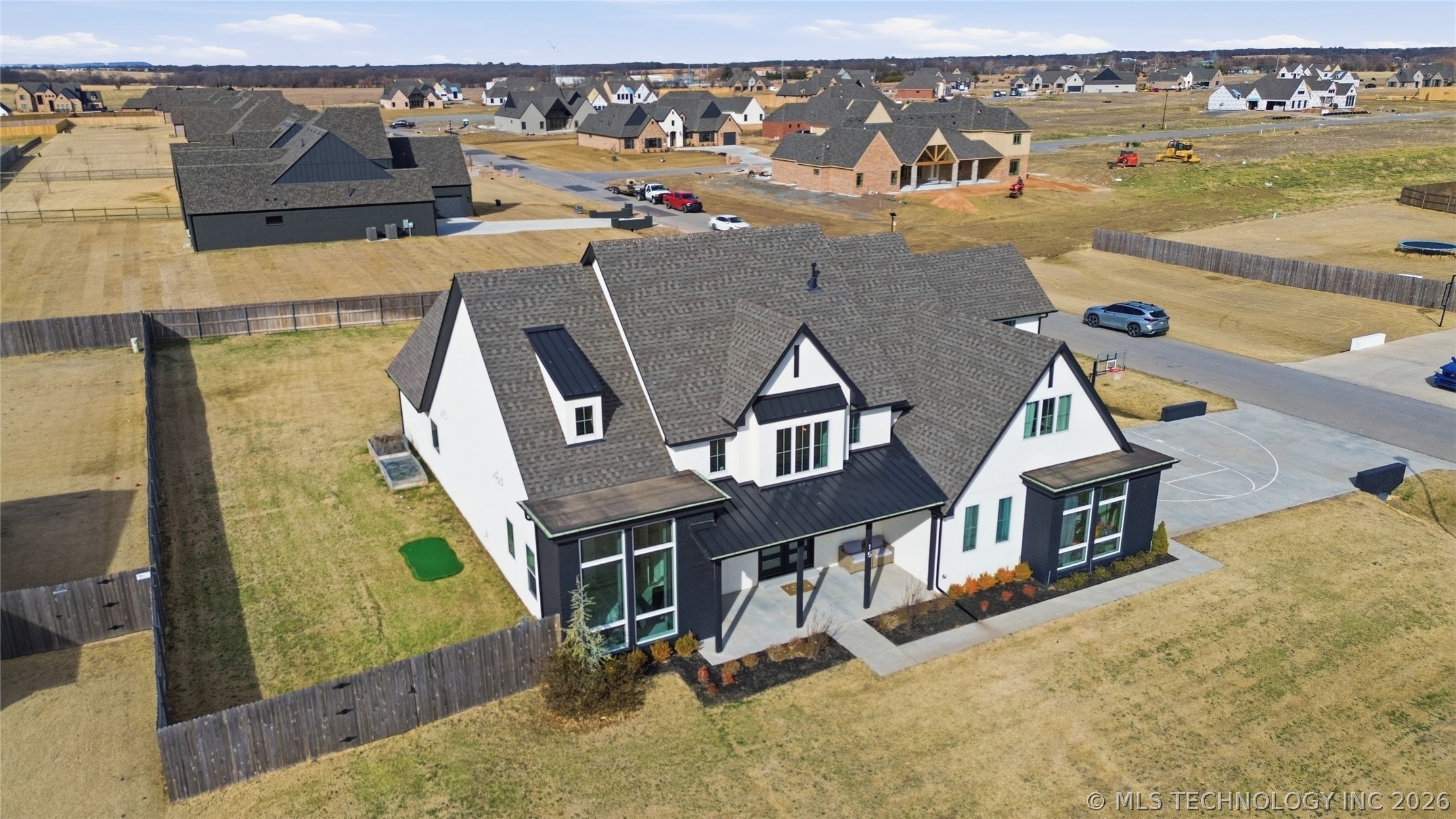 15 W 166th Place S Property Photo 3