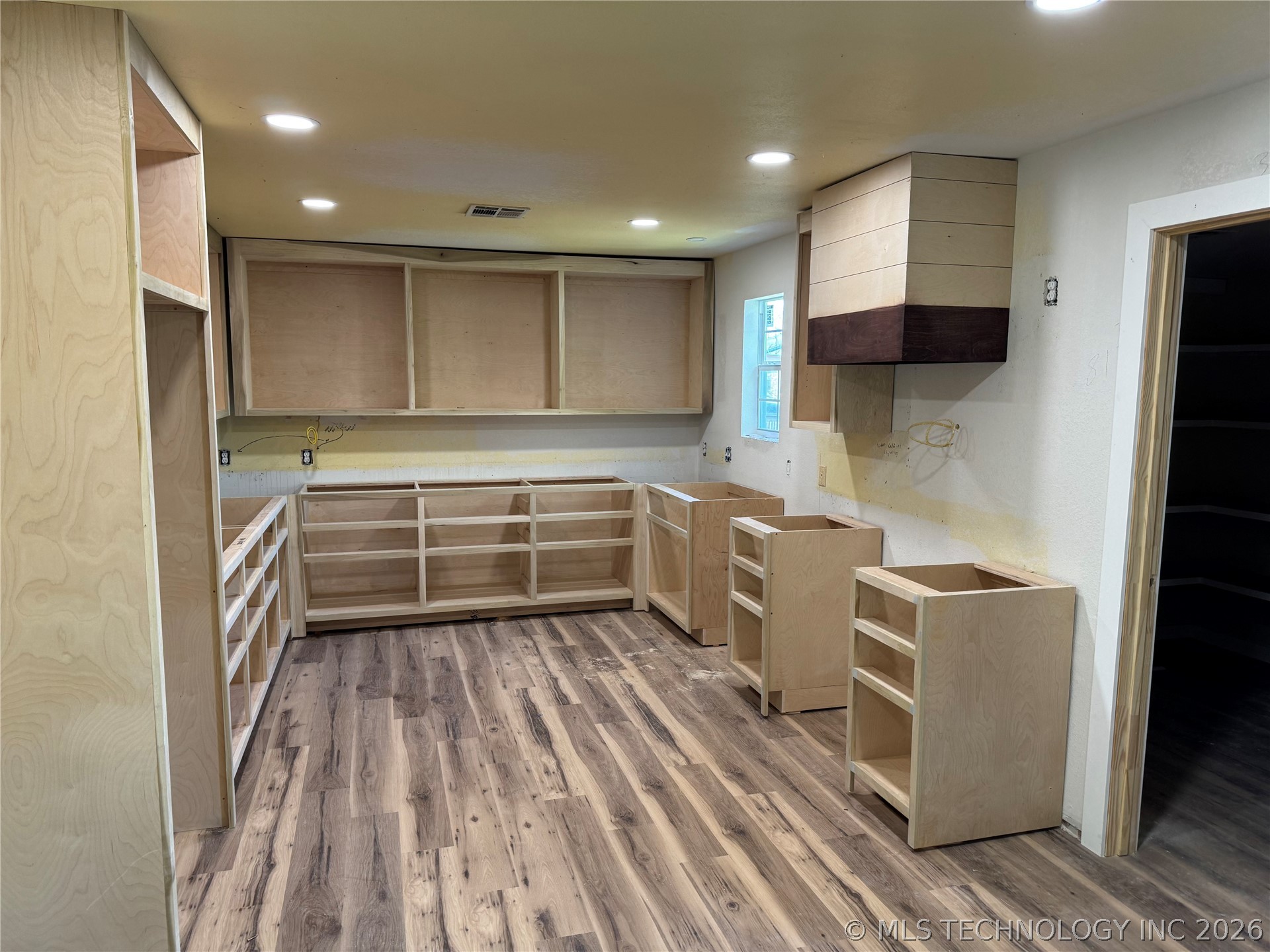 411 Booker T Washington Street Property Photo 2