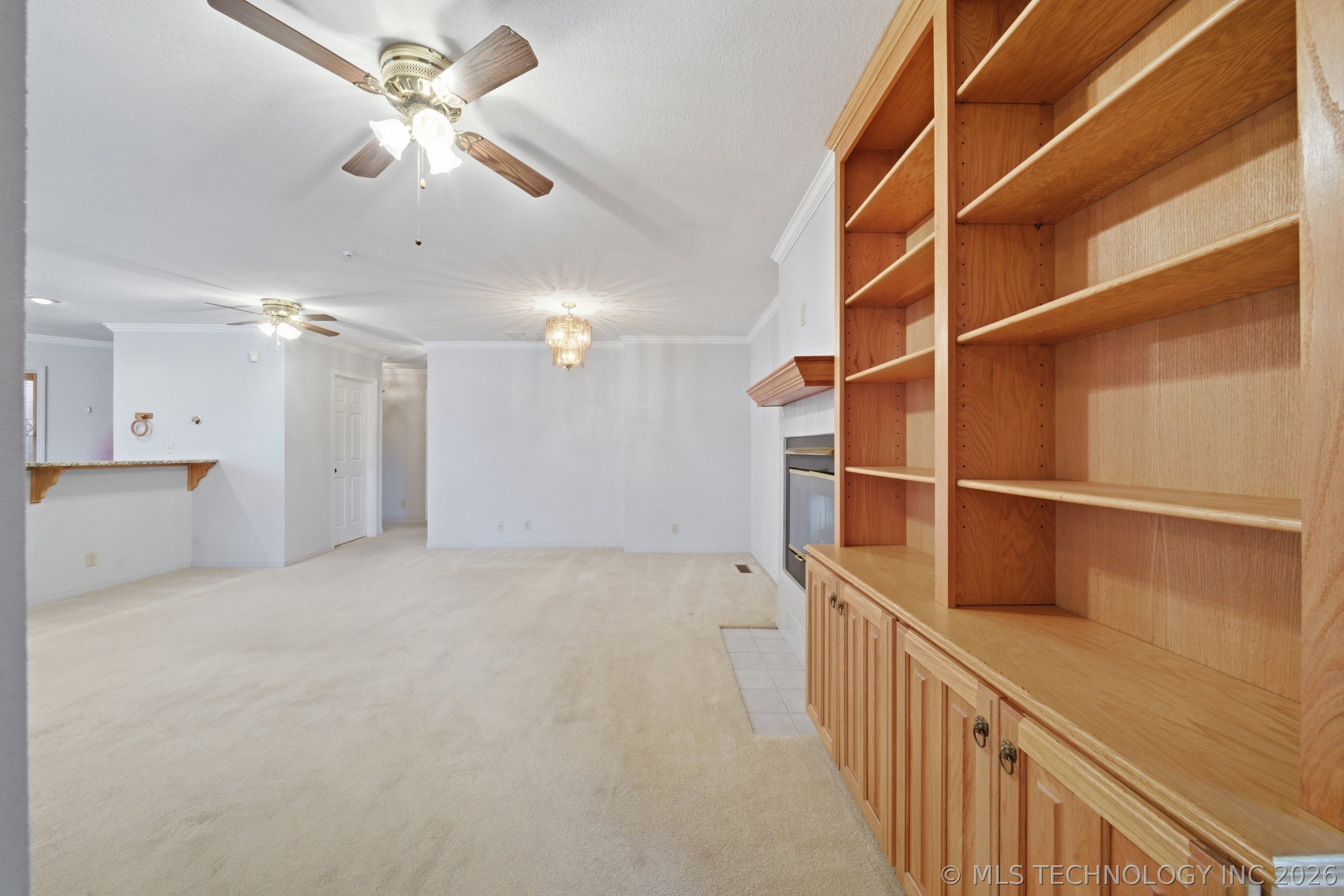 2601 E 57th Street Property Photo 7
