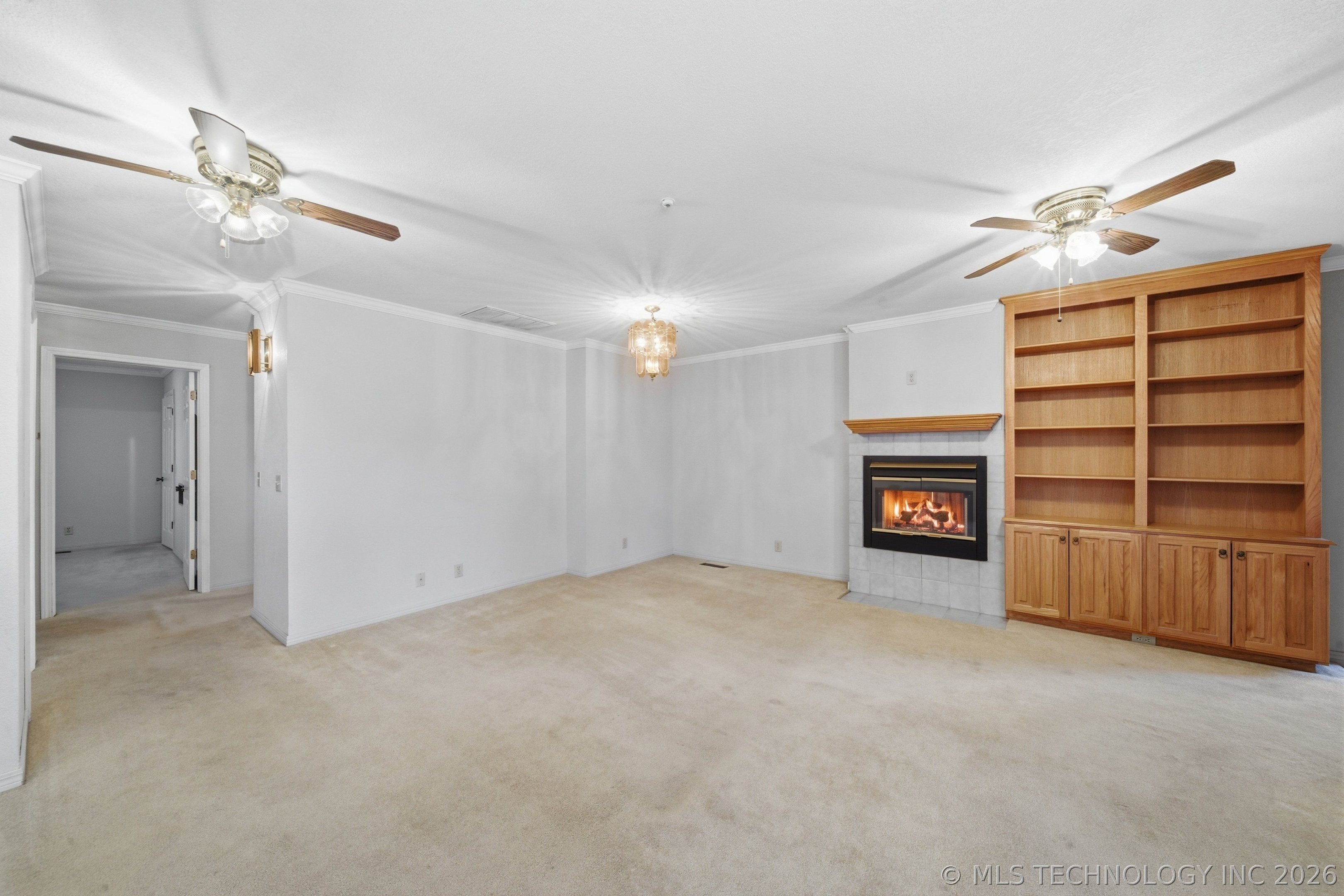2601 E 57th Street Property Photo 8
