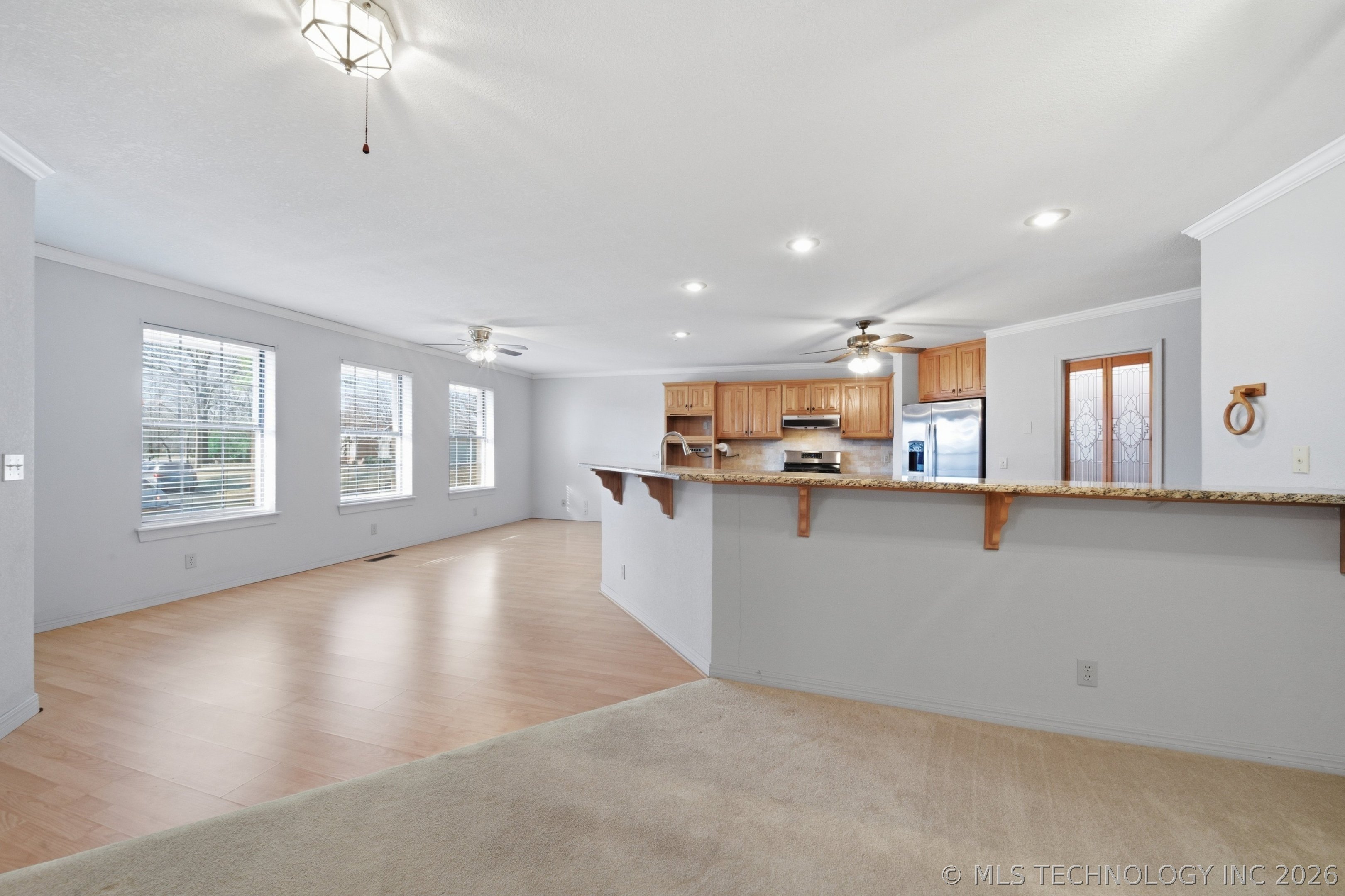 2601 E 57th Street Property Photo 11