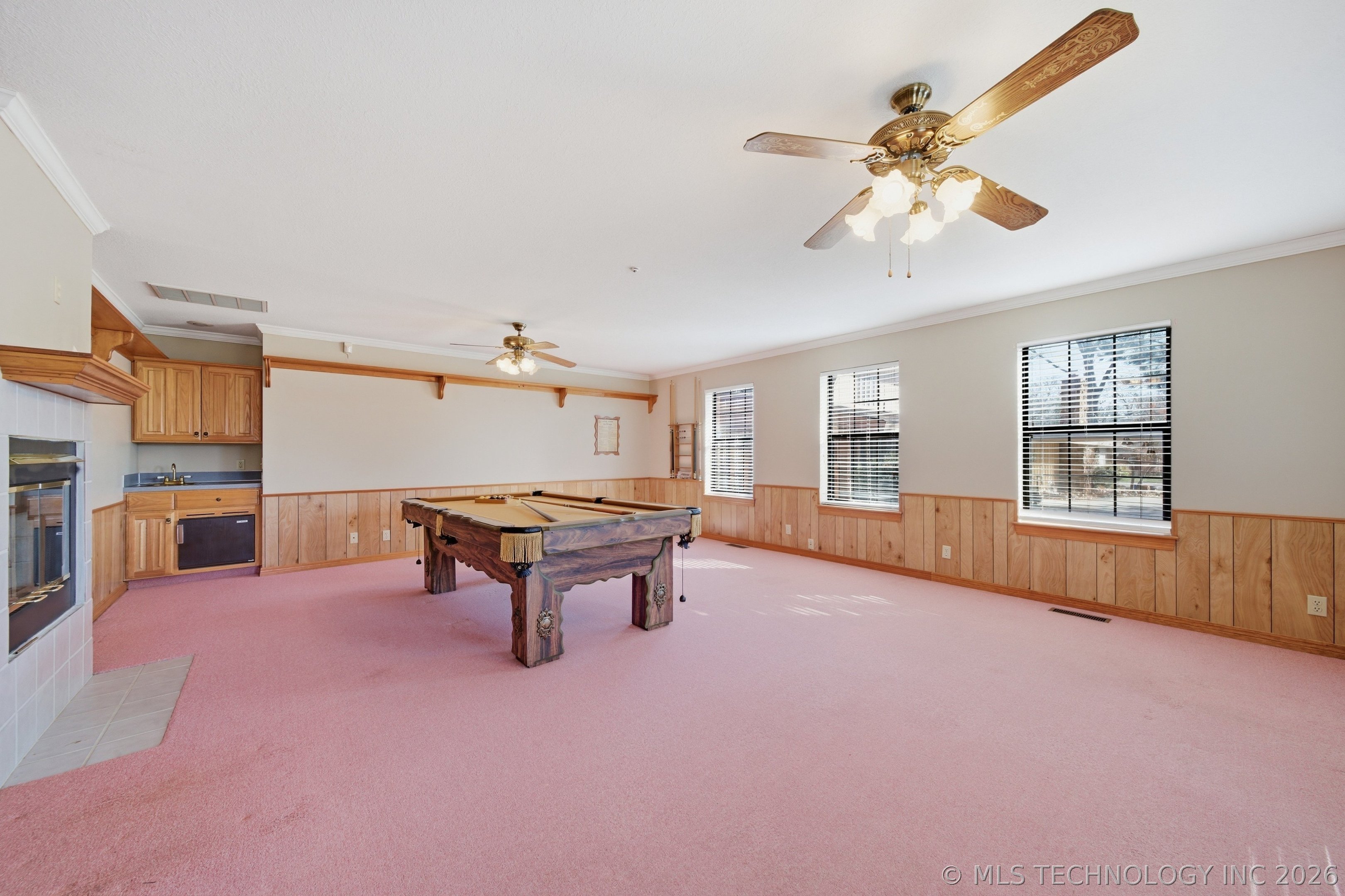 2601 E 57th Street Property Photo 32