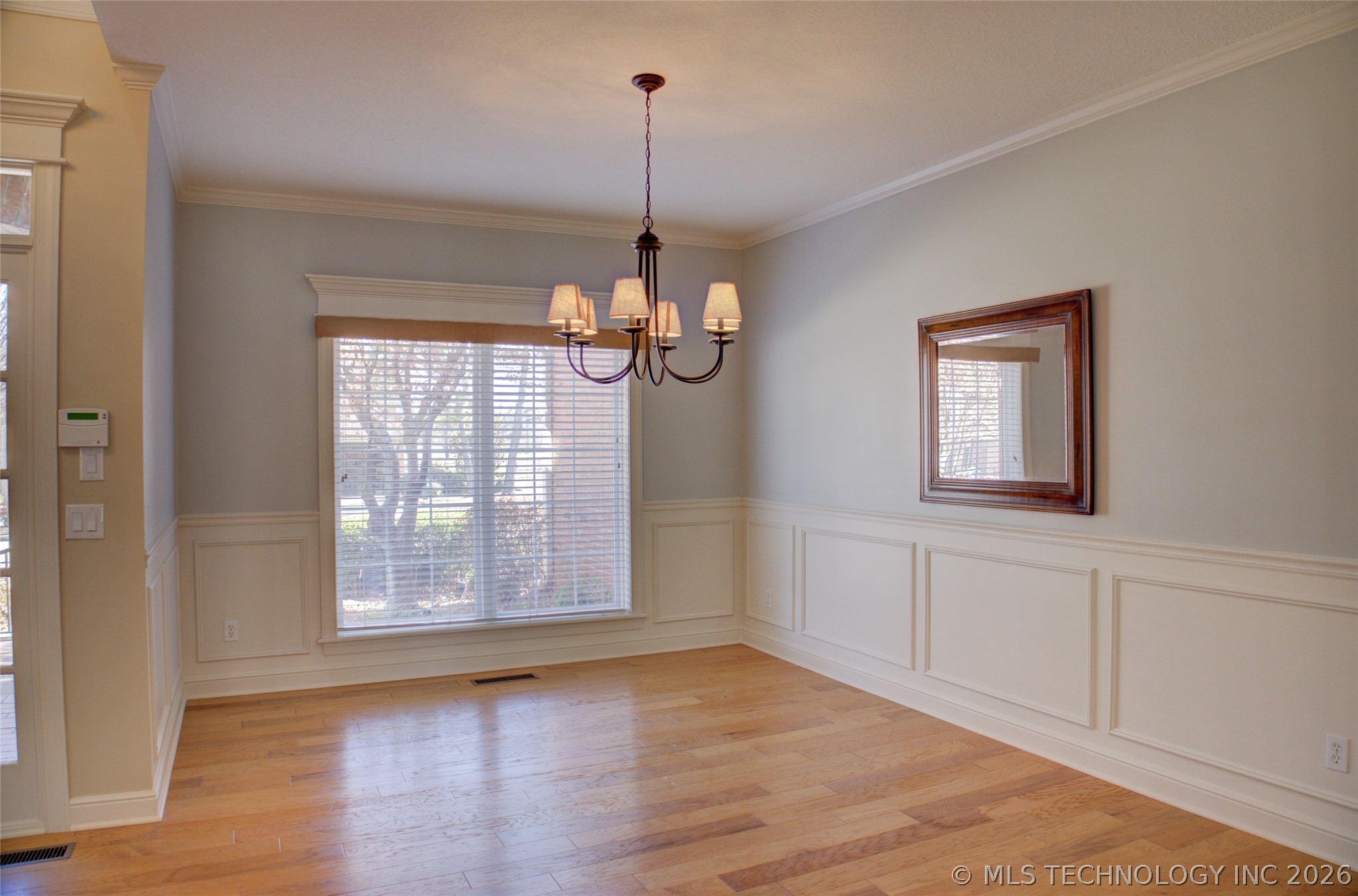 14712 S 53rd East Avenue Property Photo 12