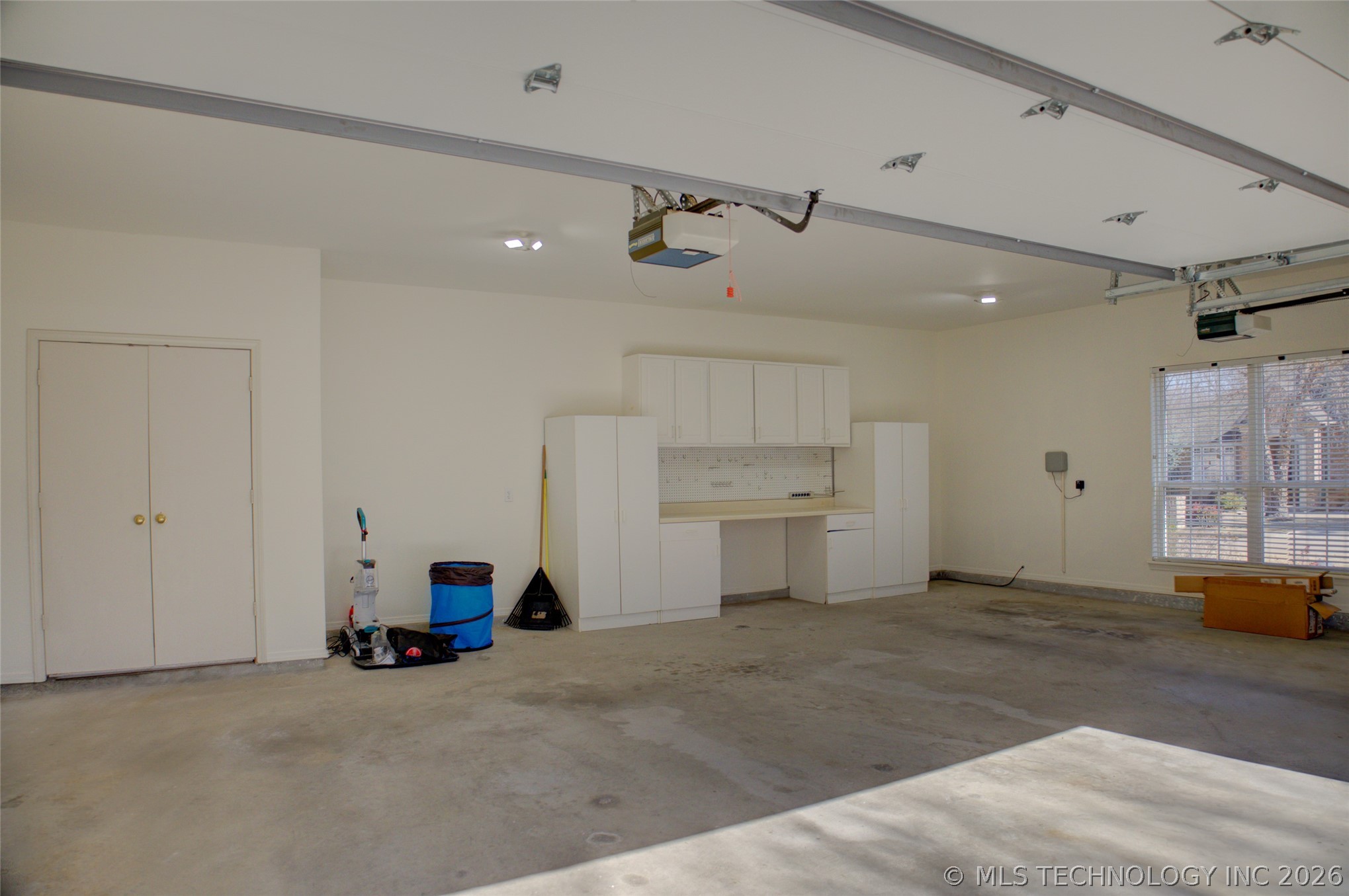 14712 S 53rd East Avenue Property Photo 88