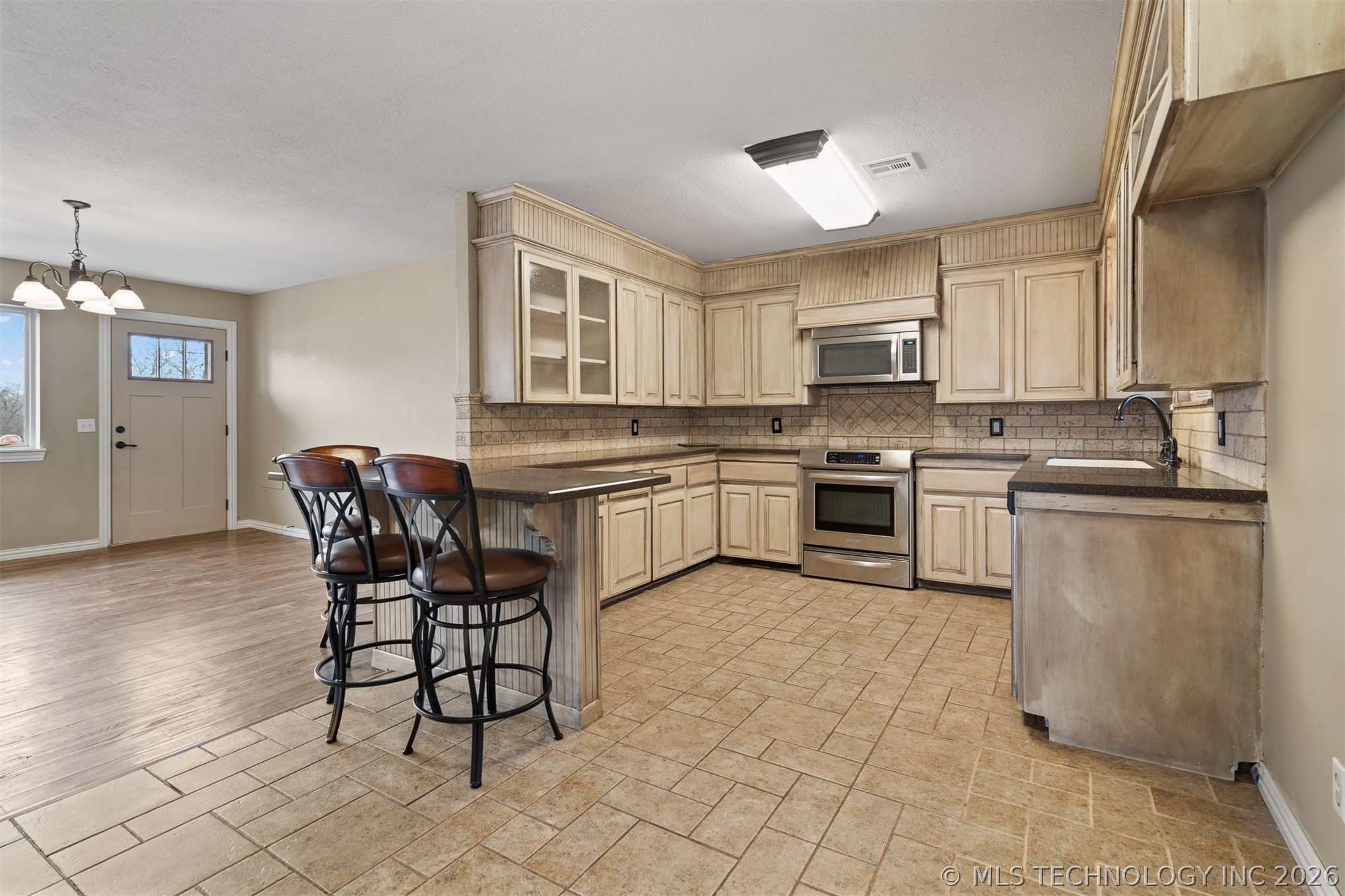 1411 Newport Road Property Photo 8