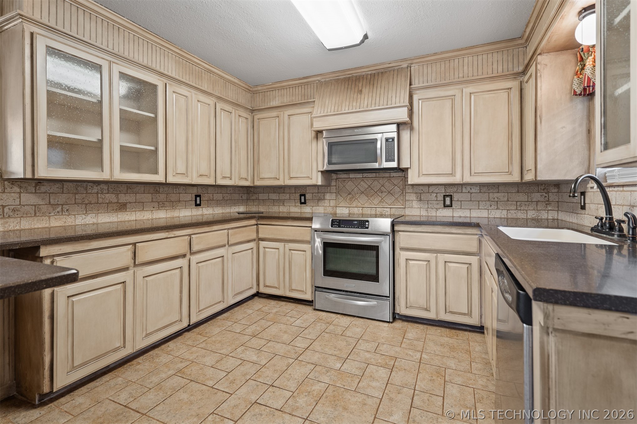 1411 Newport Road Property Photo 9