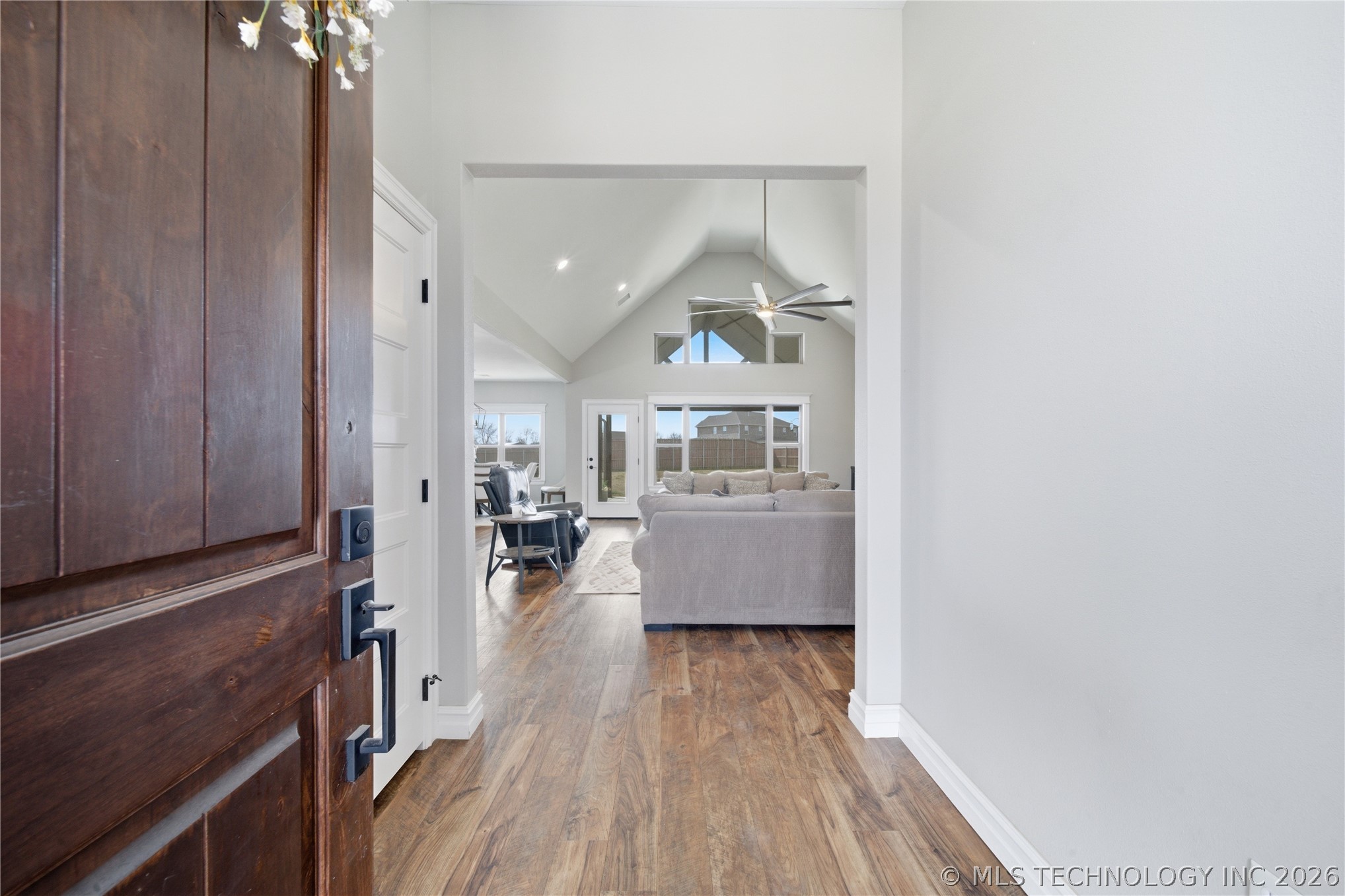 795 Blue Bird Lane Property Photo 6