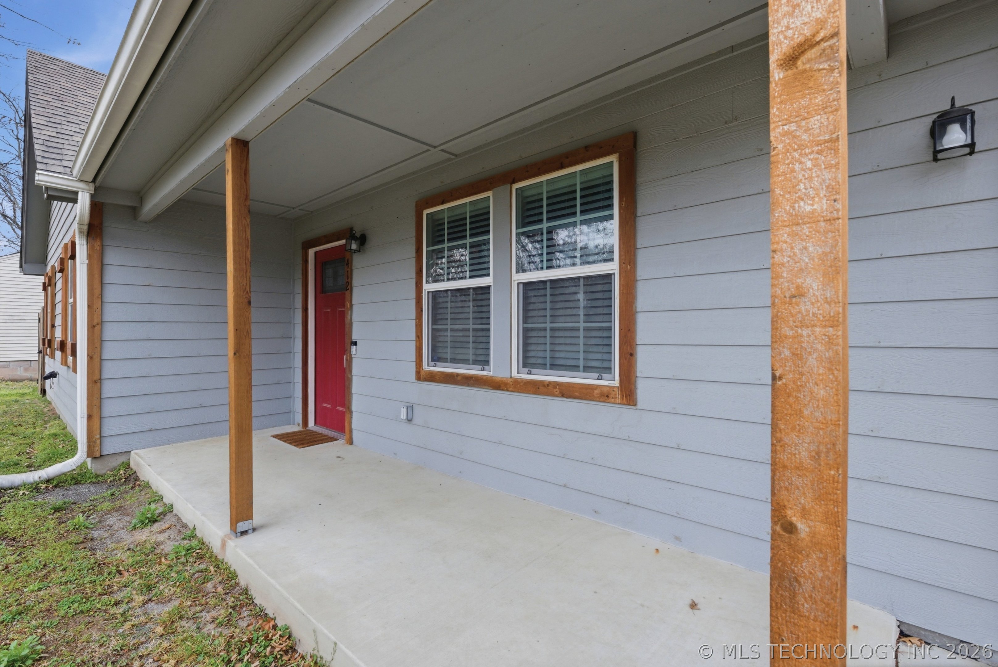 412 E Stacy Avenue Property Photo 3