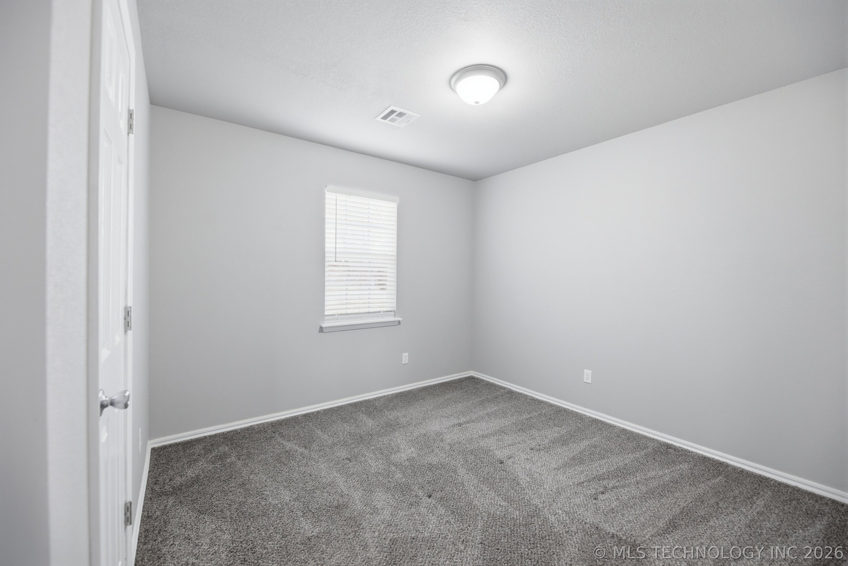 412 E Stacy Avenue Property Photo 14