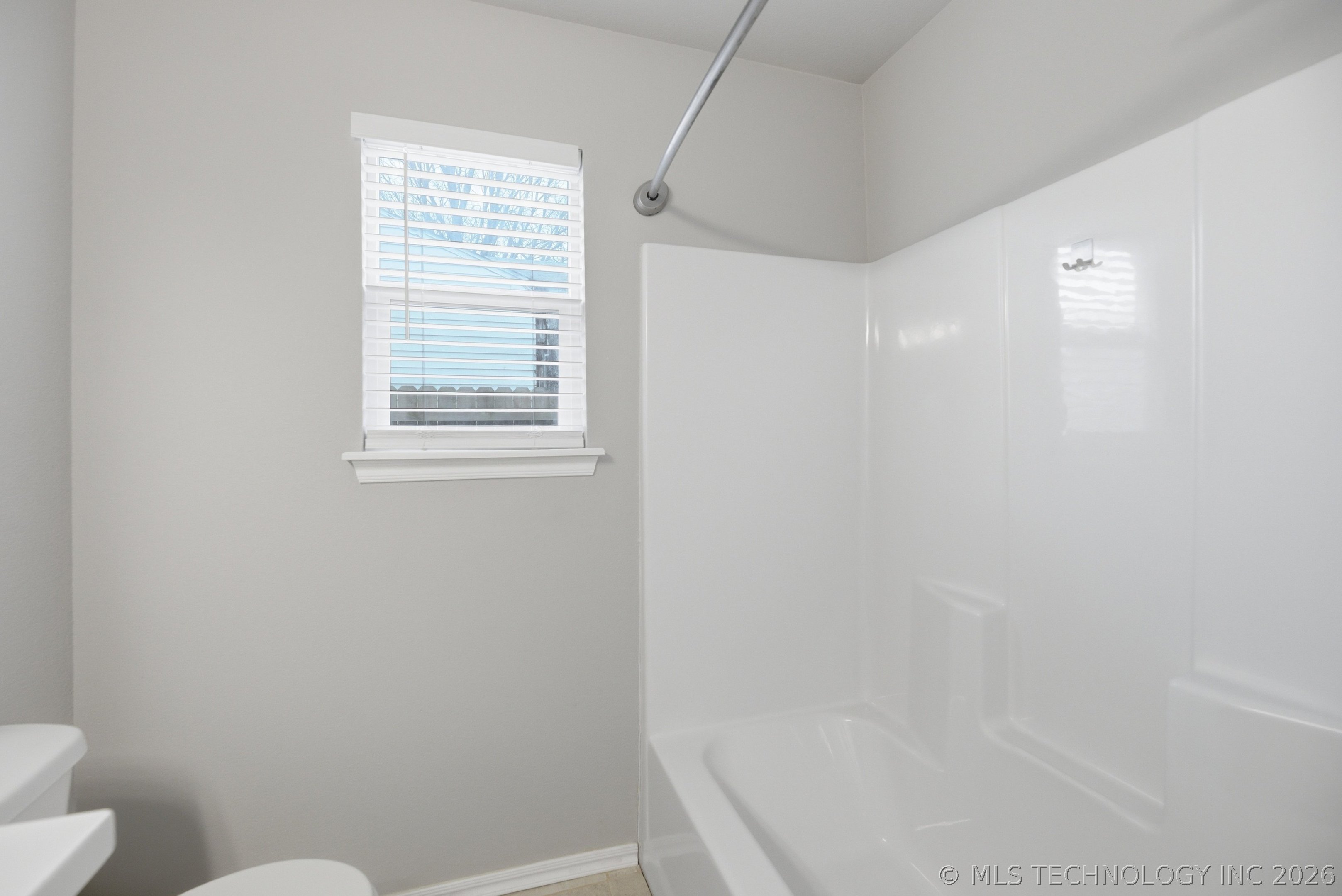 412 E Stacy Avenue Property Photo 20