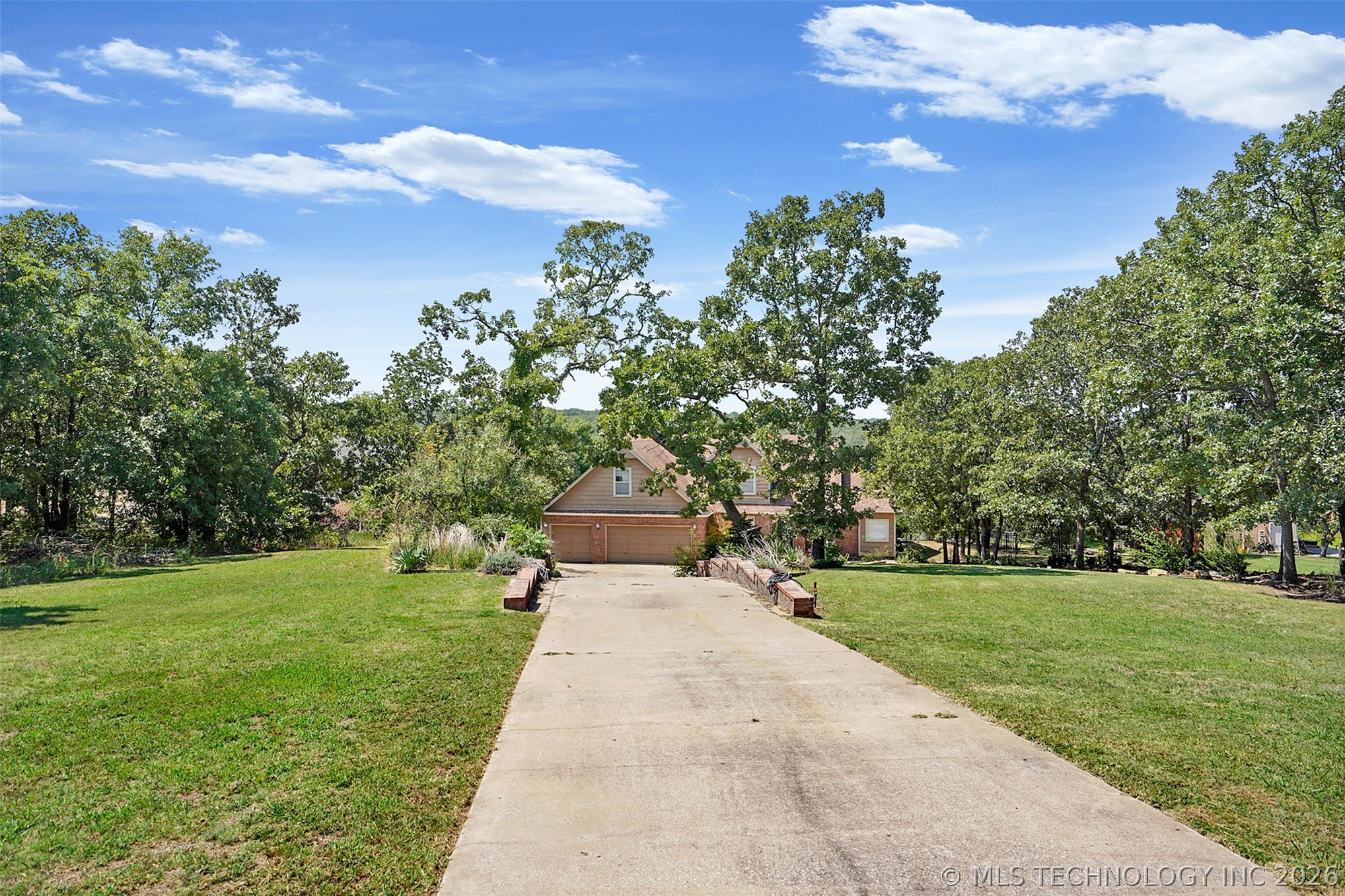 1474 S 271 West Avenue Property Photo 3