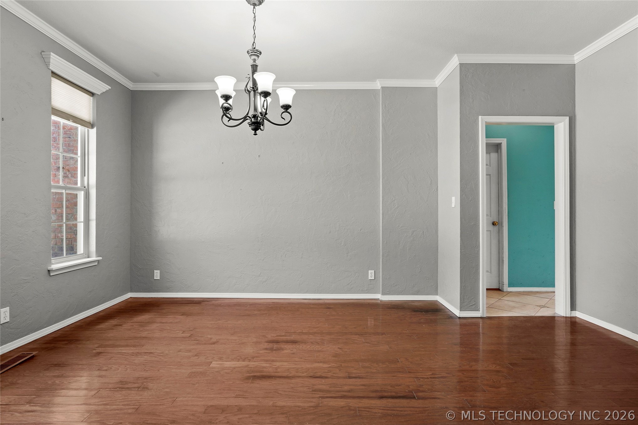 1474 S 271 West Avenue Property Photo 8