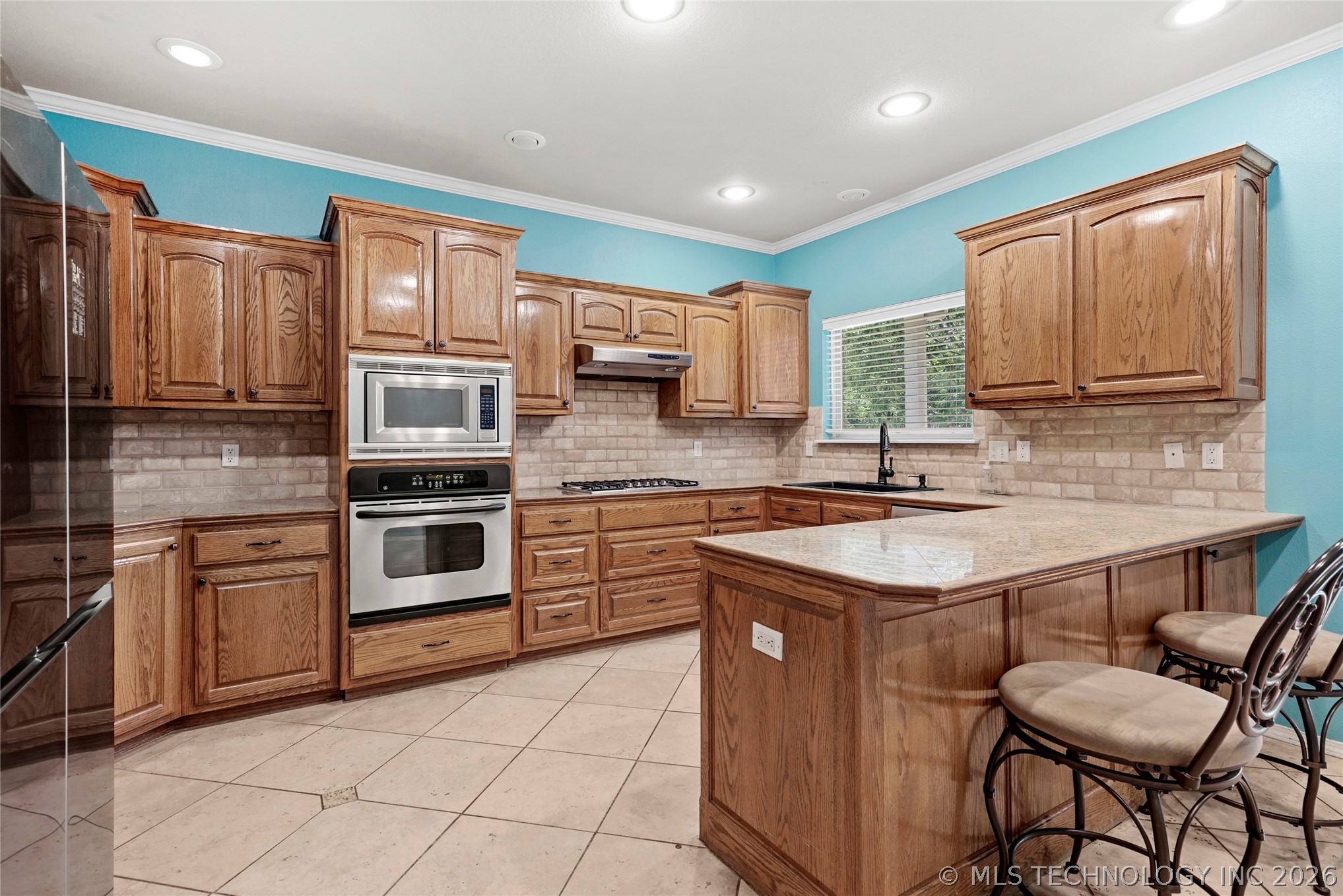 1474 S 271 West Avenue Property Photo 11
