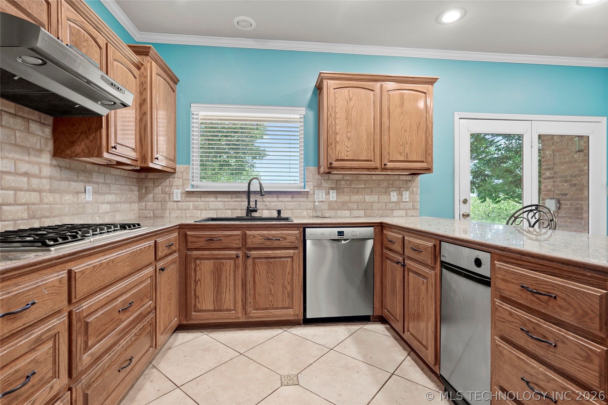 1474 S 271 West Avenue Property Photo 12