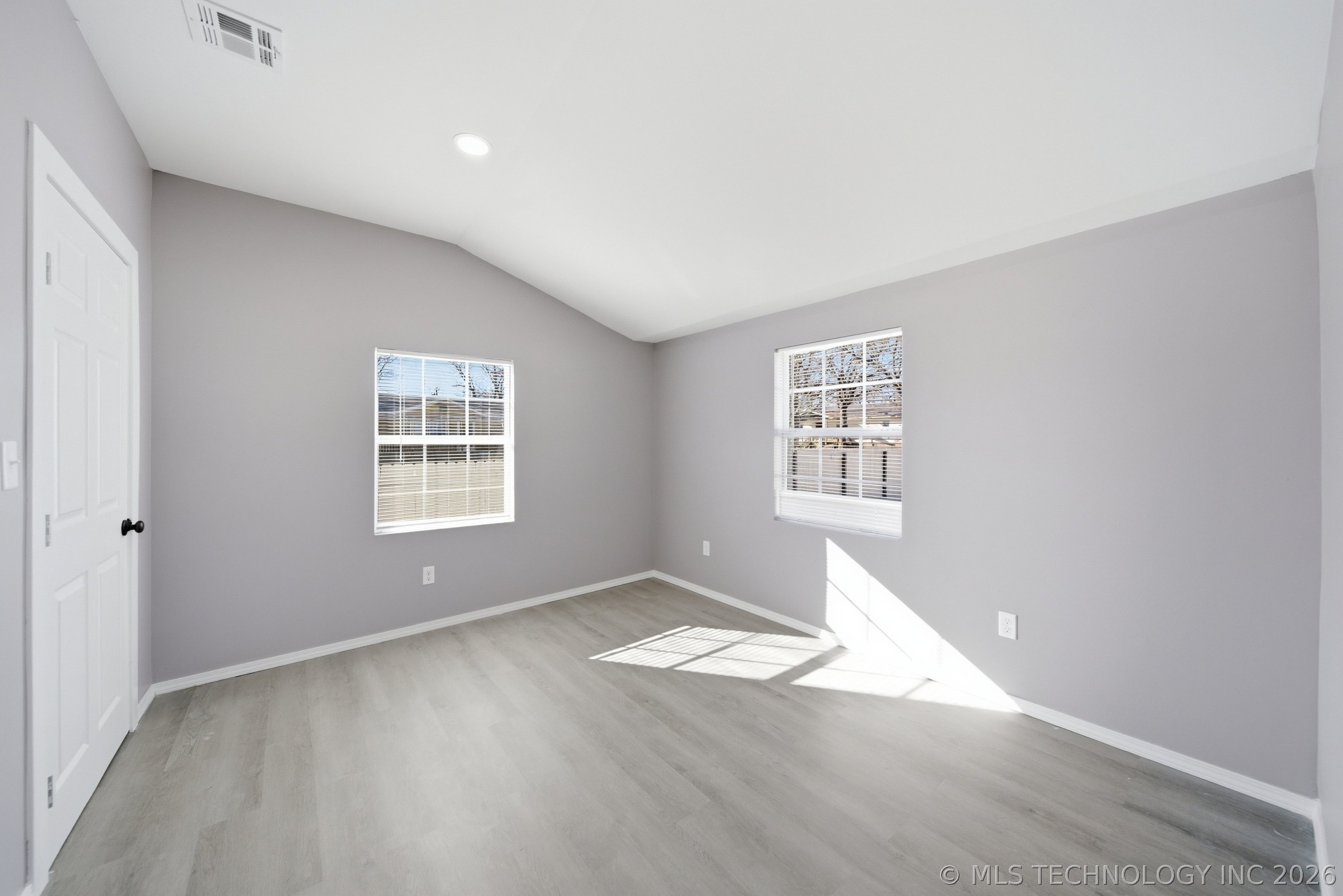 6206 W 62nd Street Property Photo 10