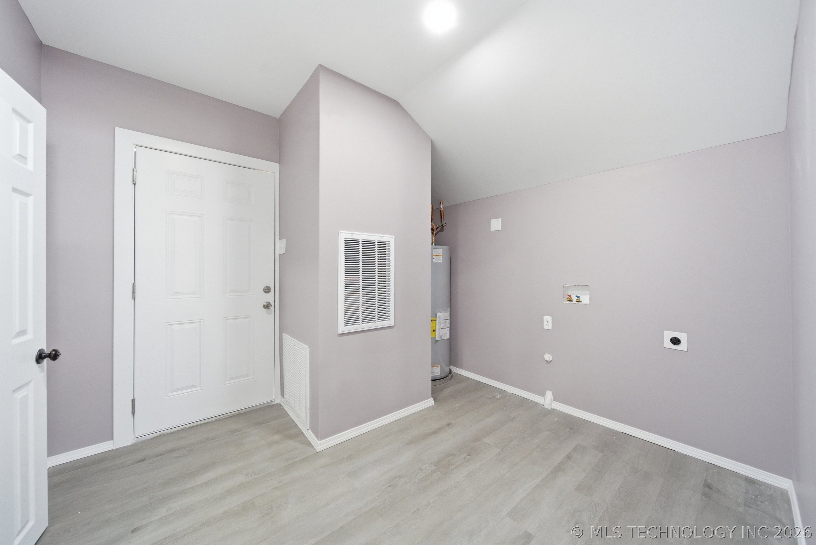 6206 W 62nd Street Property Photo 14