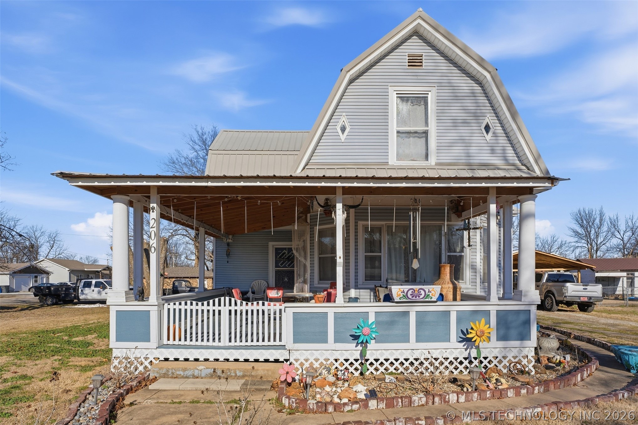206 E Conner Avenue Property Photo 1