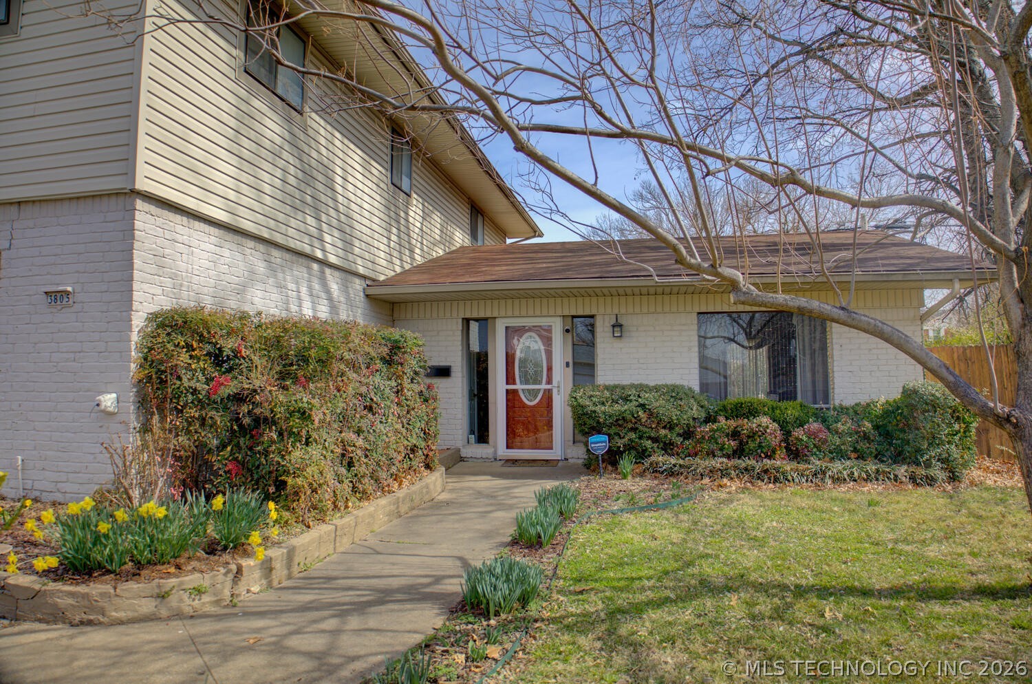 3805 S Canton Avenue Property Photo 2