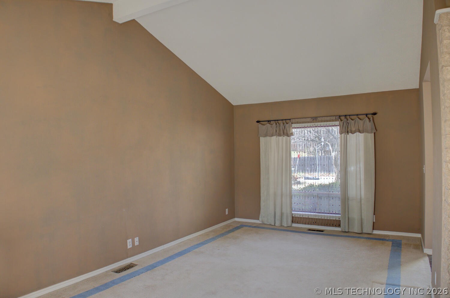 3805 S Canton Avenue Property Photo 5