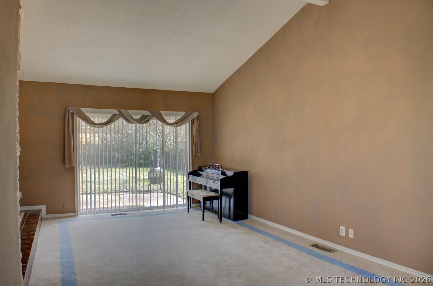 3805 S Canton Avenue Property Photo 6