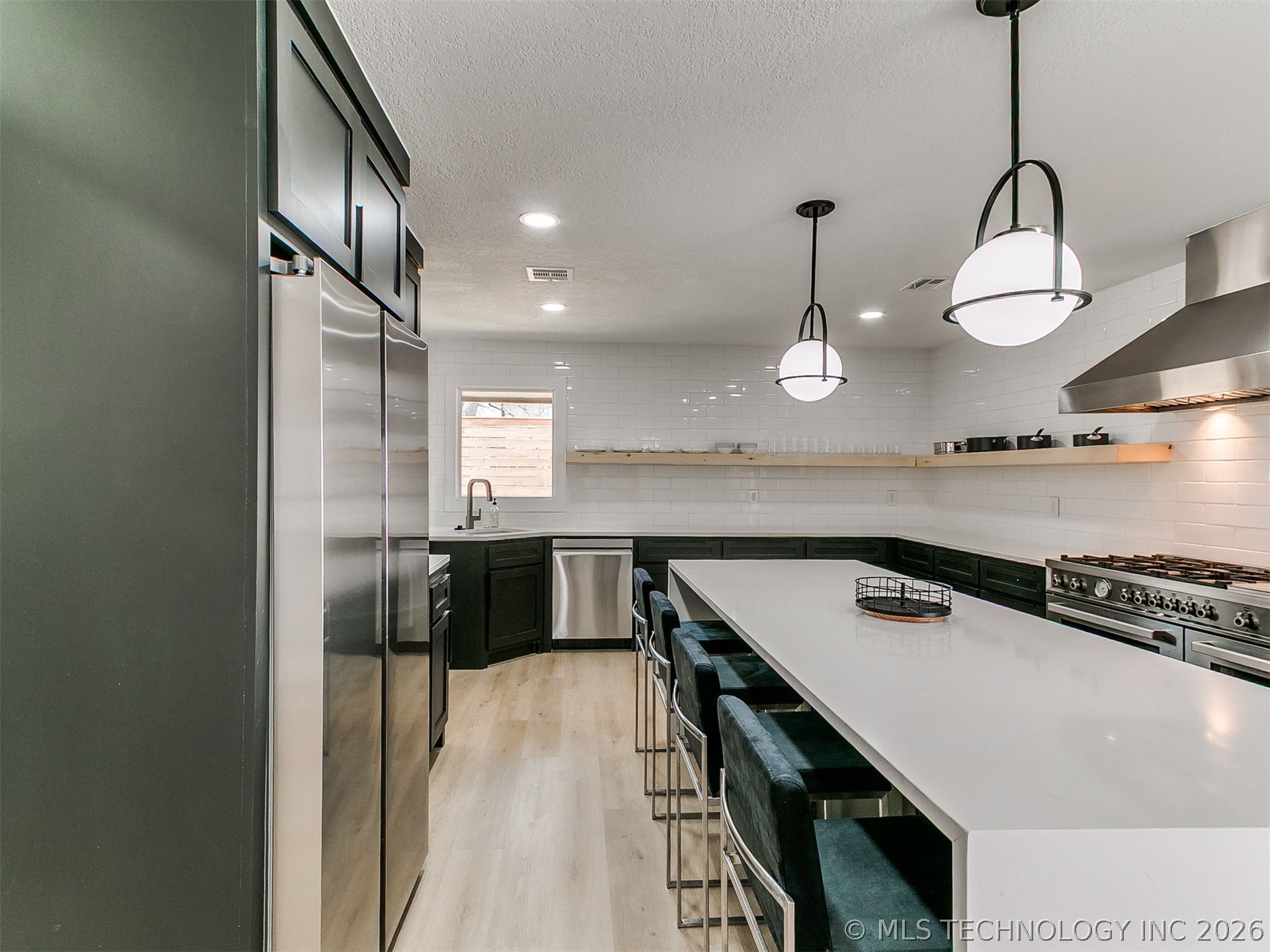 7310 S College Place Property Photo 10
