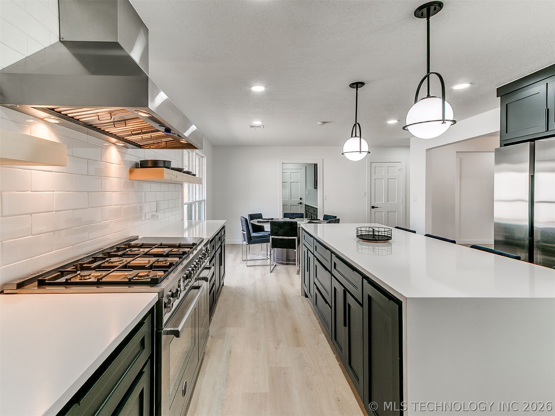 7310 S College Place Property Photo 11