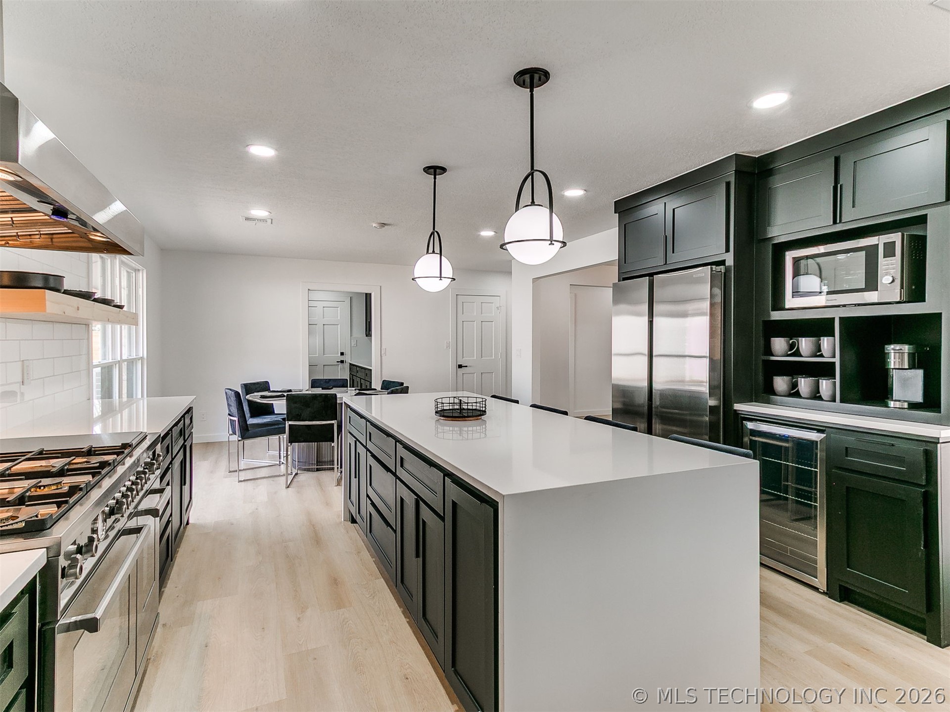 7310 S College Place Property Photo 16