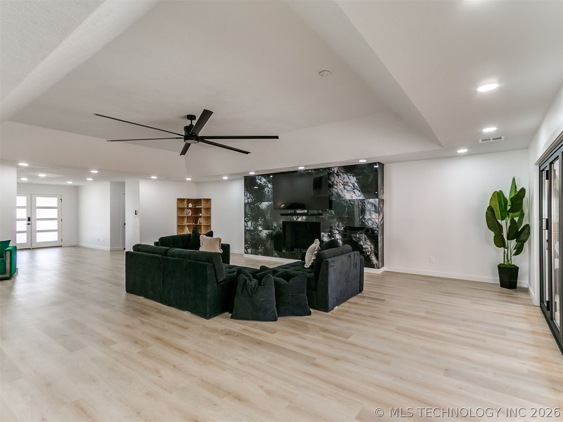 7310 S College Place Property Photo 29