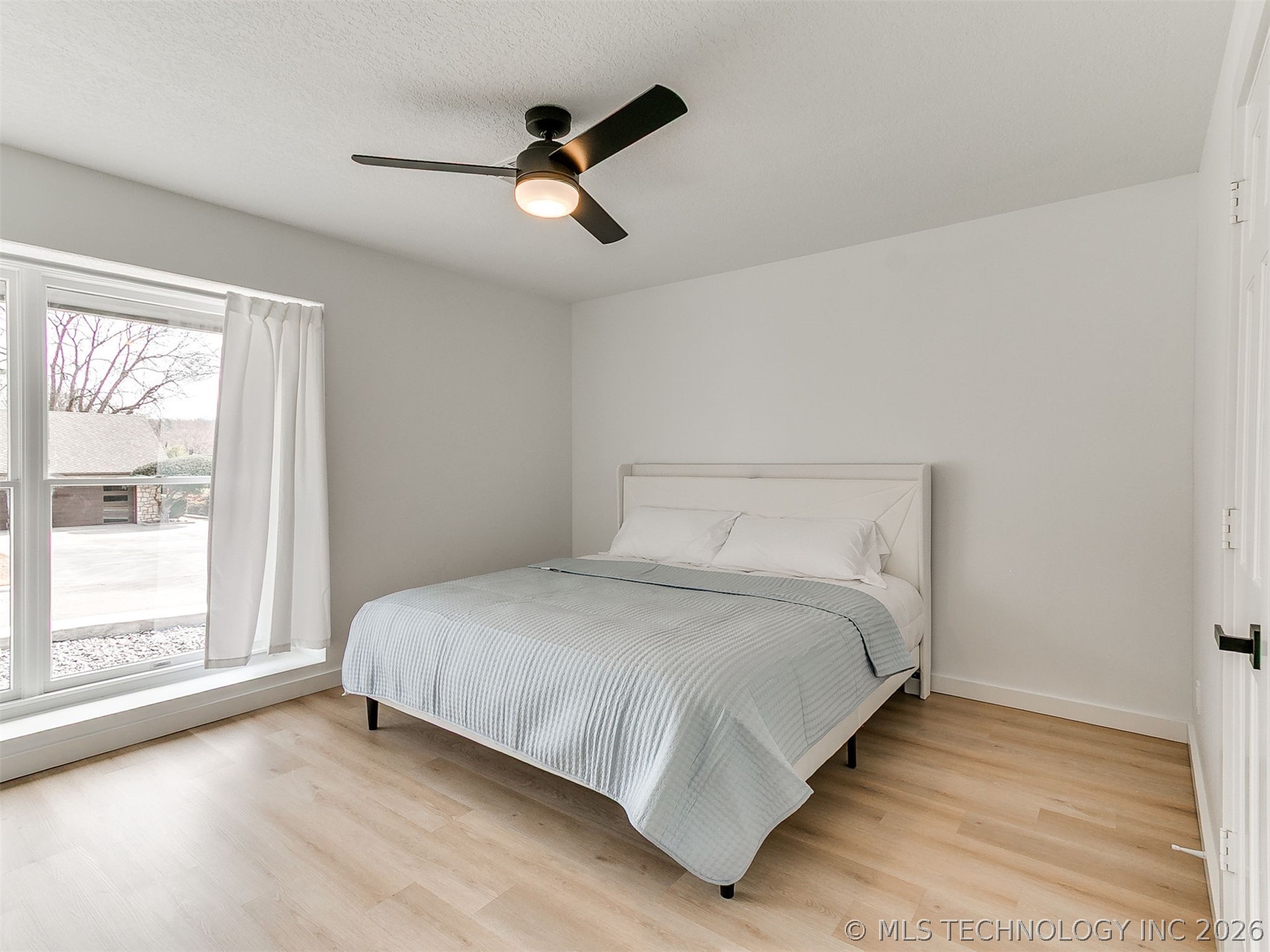 7310 S College Place Property Photo 51