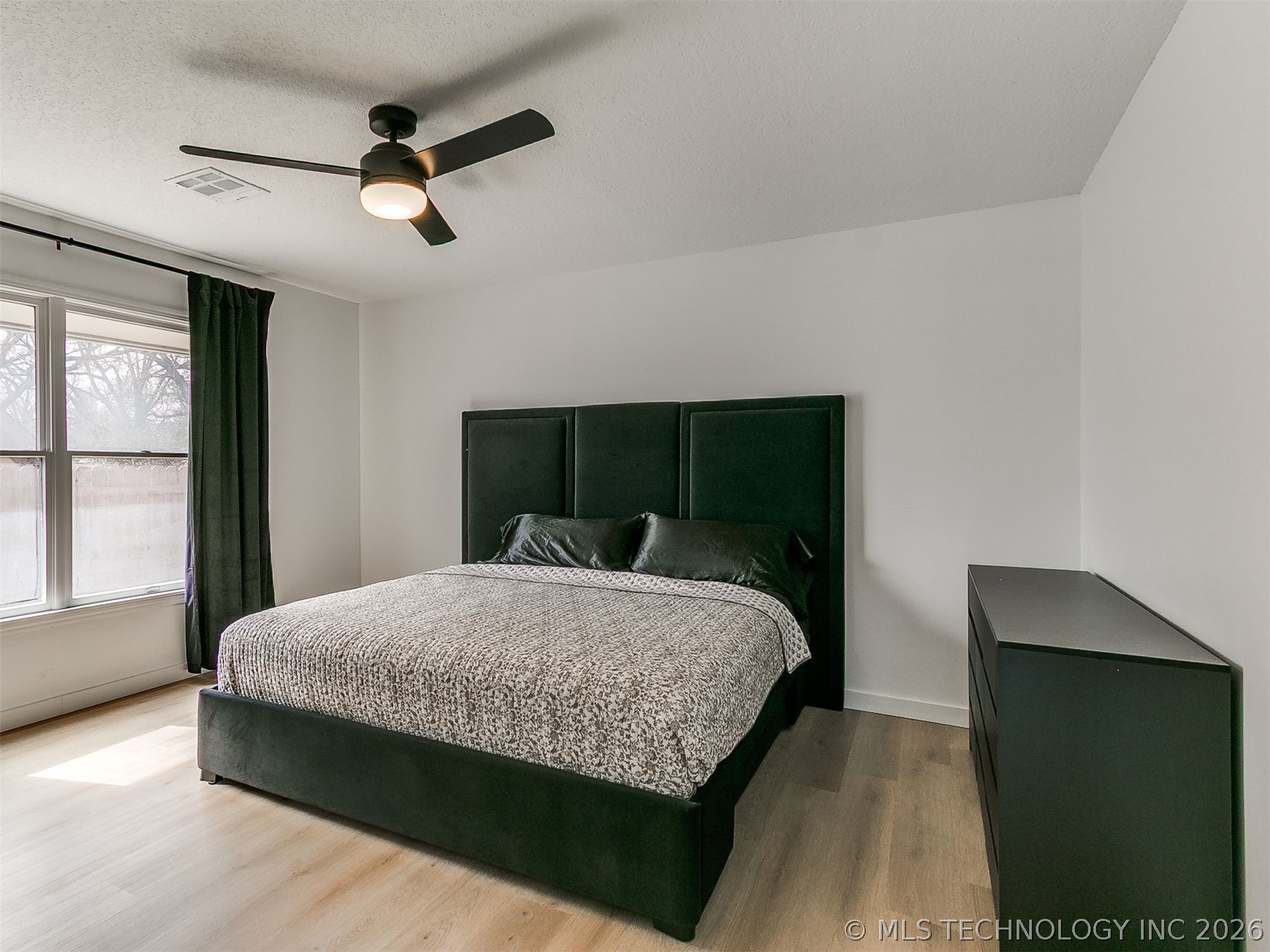 7310 S College Place Property Photo 53