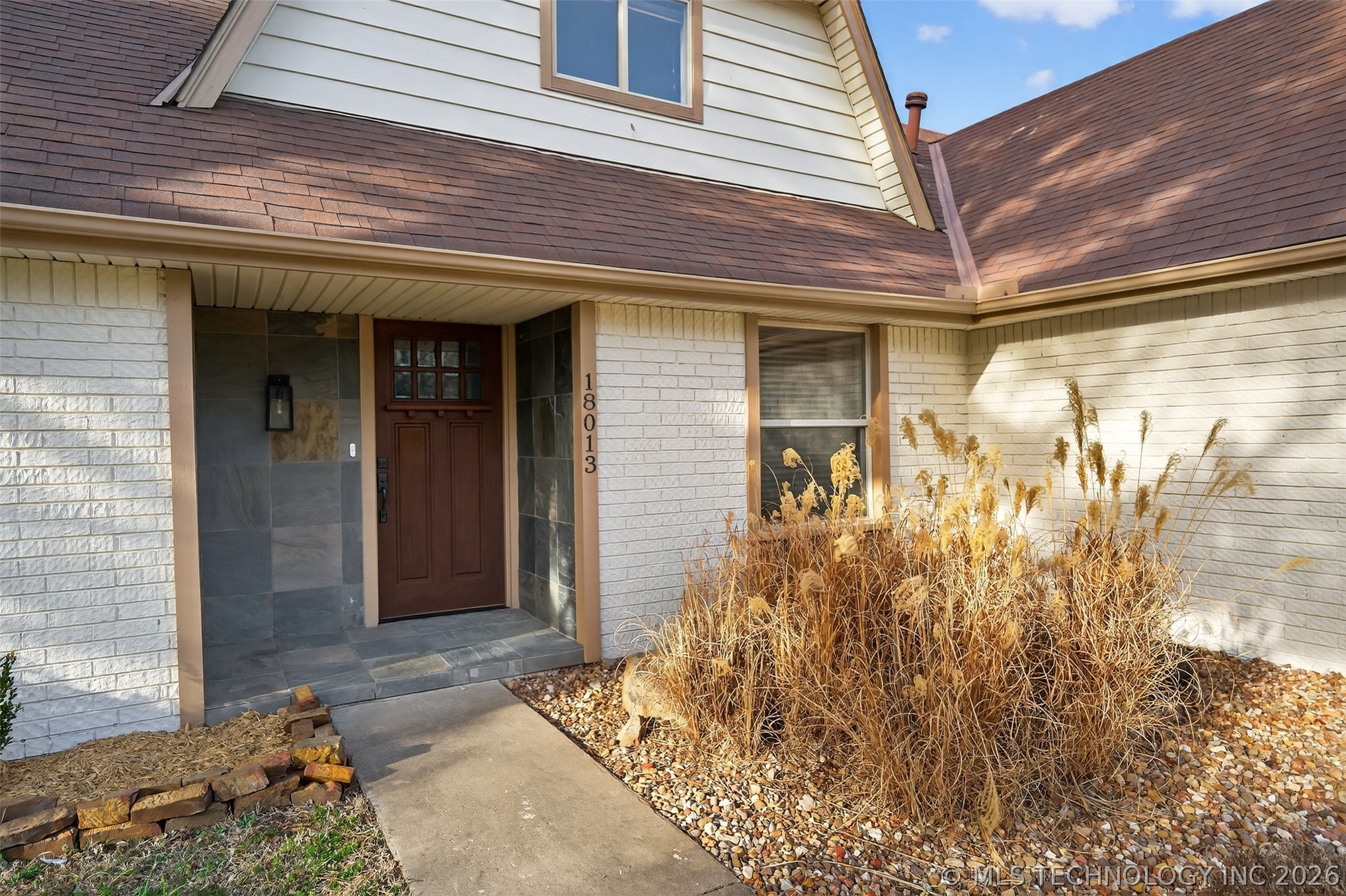 18013 E 93rd Street North Property Photo 4