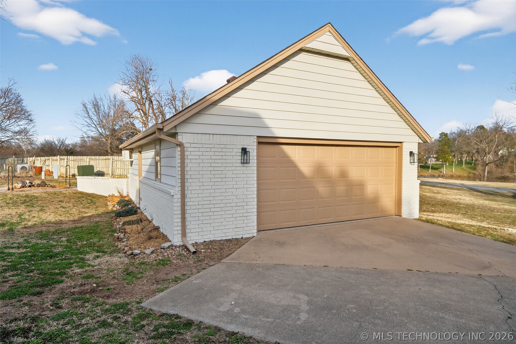18013 E 93rd Street North Property Photo 37