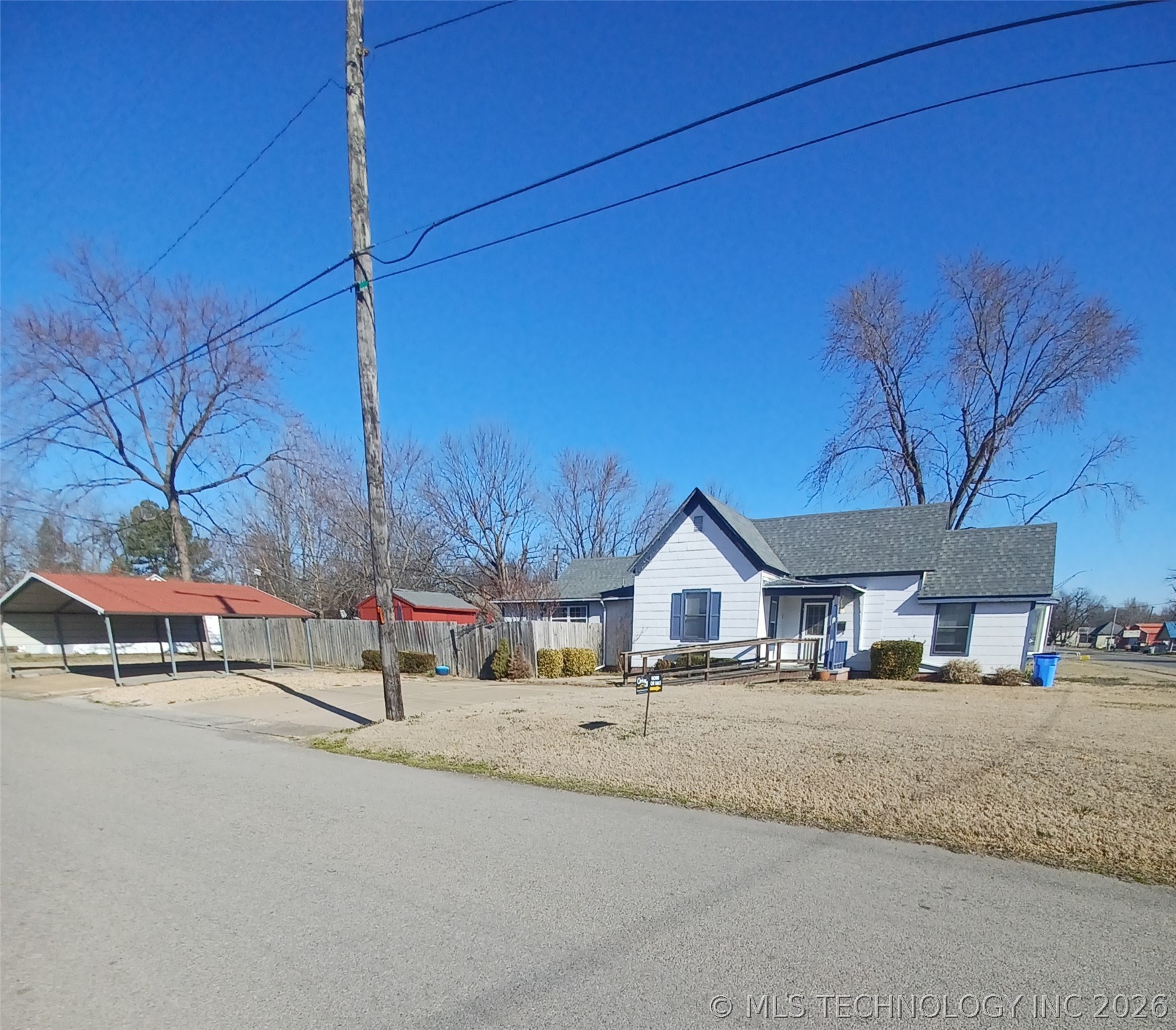402 N Broadway Property Photo 1
