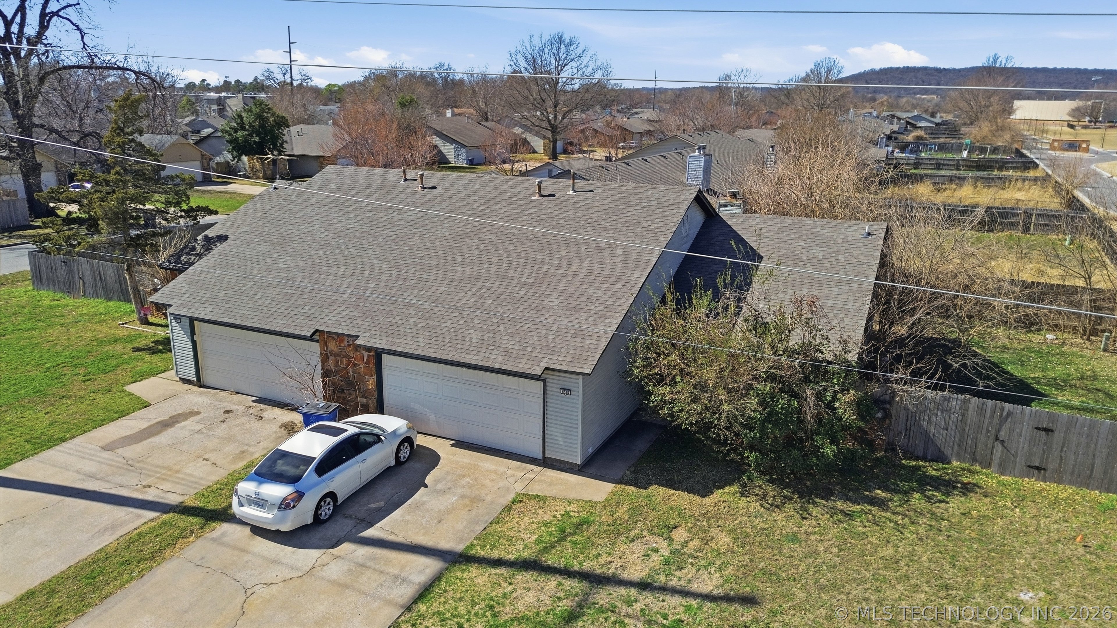 6538 S Yorktown Avenue Property Photo 3