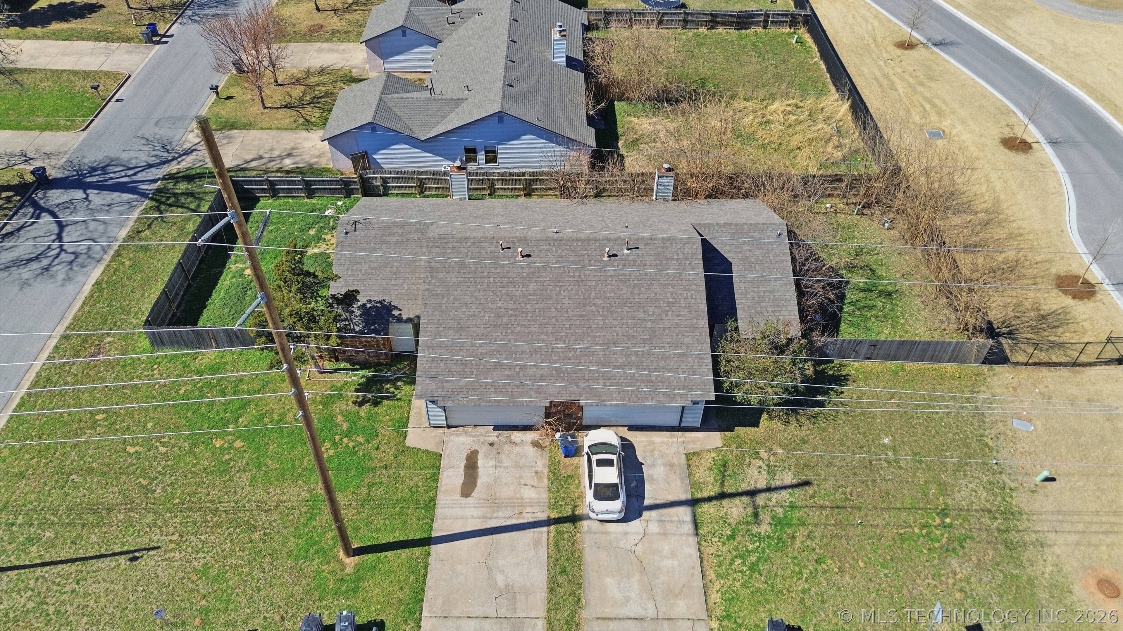 6538 S Yorktown Avenue Property Photo 4