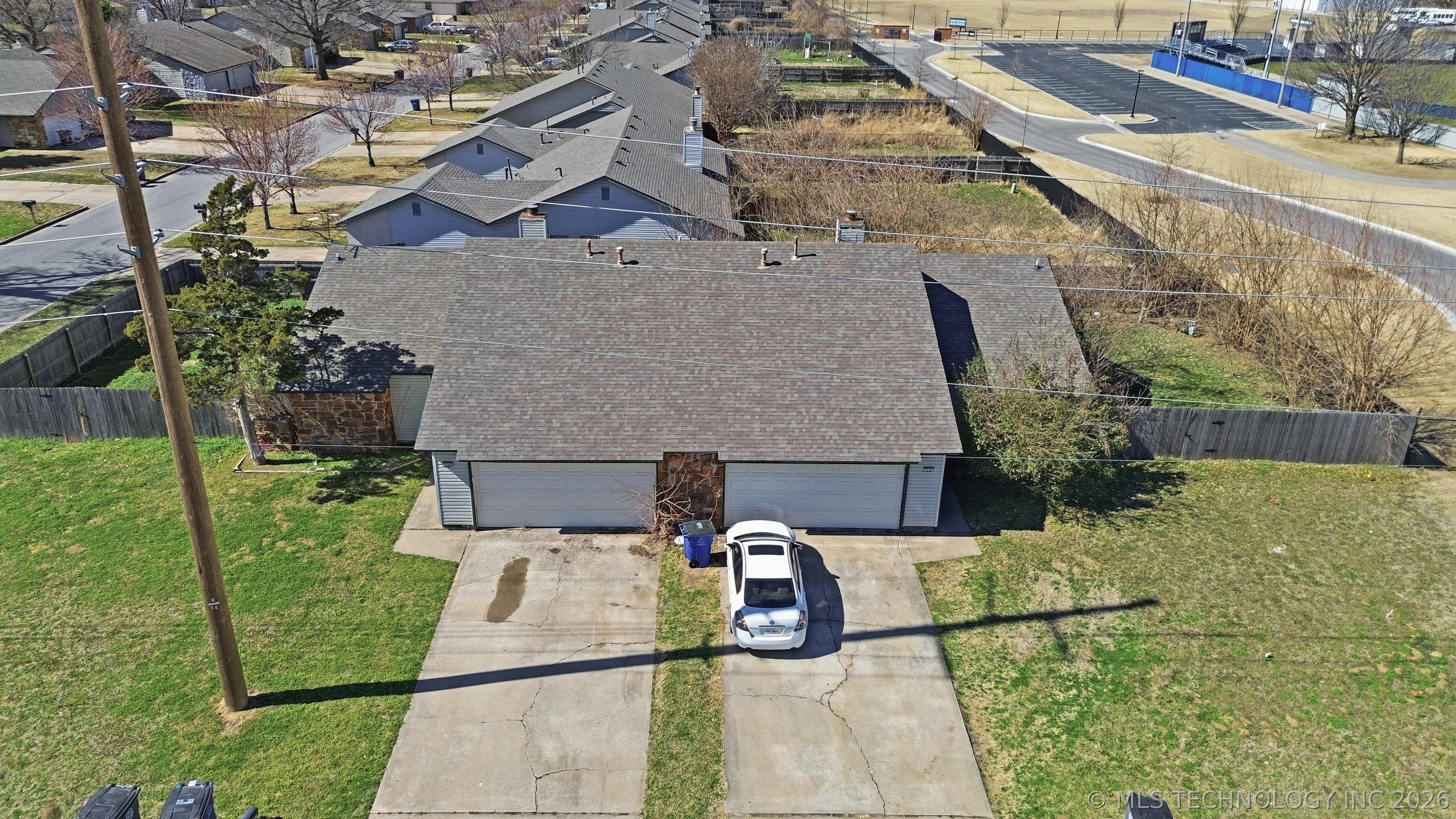 6538 S Yorktown Avenue Property Photo 8