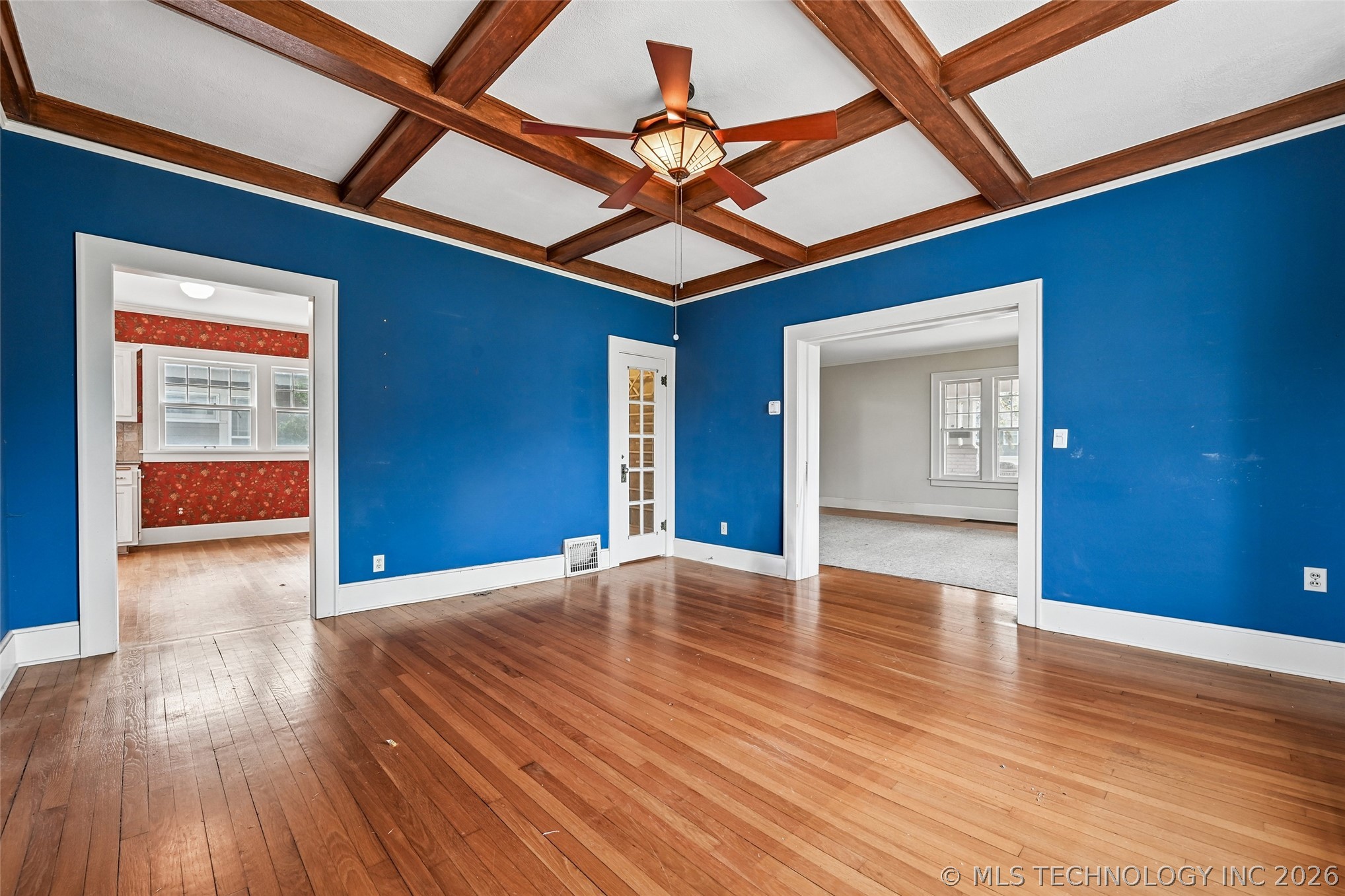 1343 E 19th Street Property Photo 7