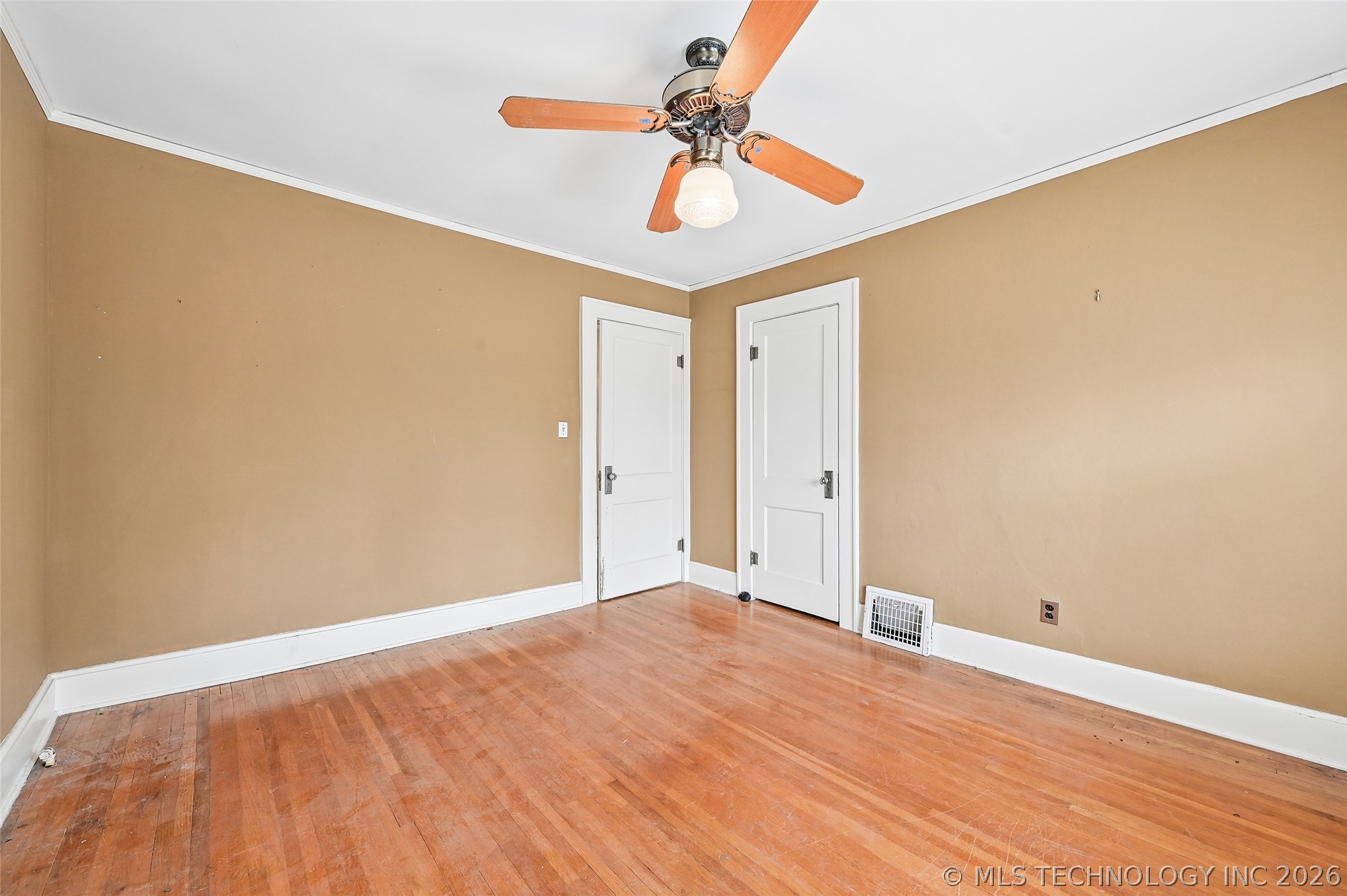 1343 E 19th Street Property Photo 16