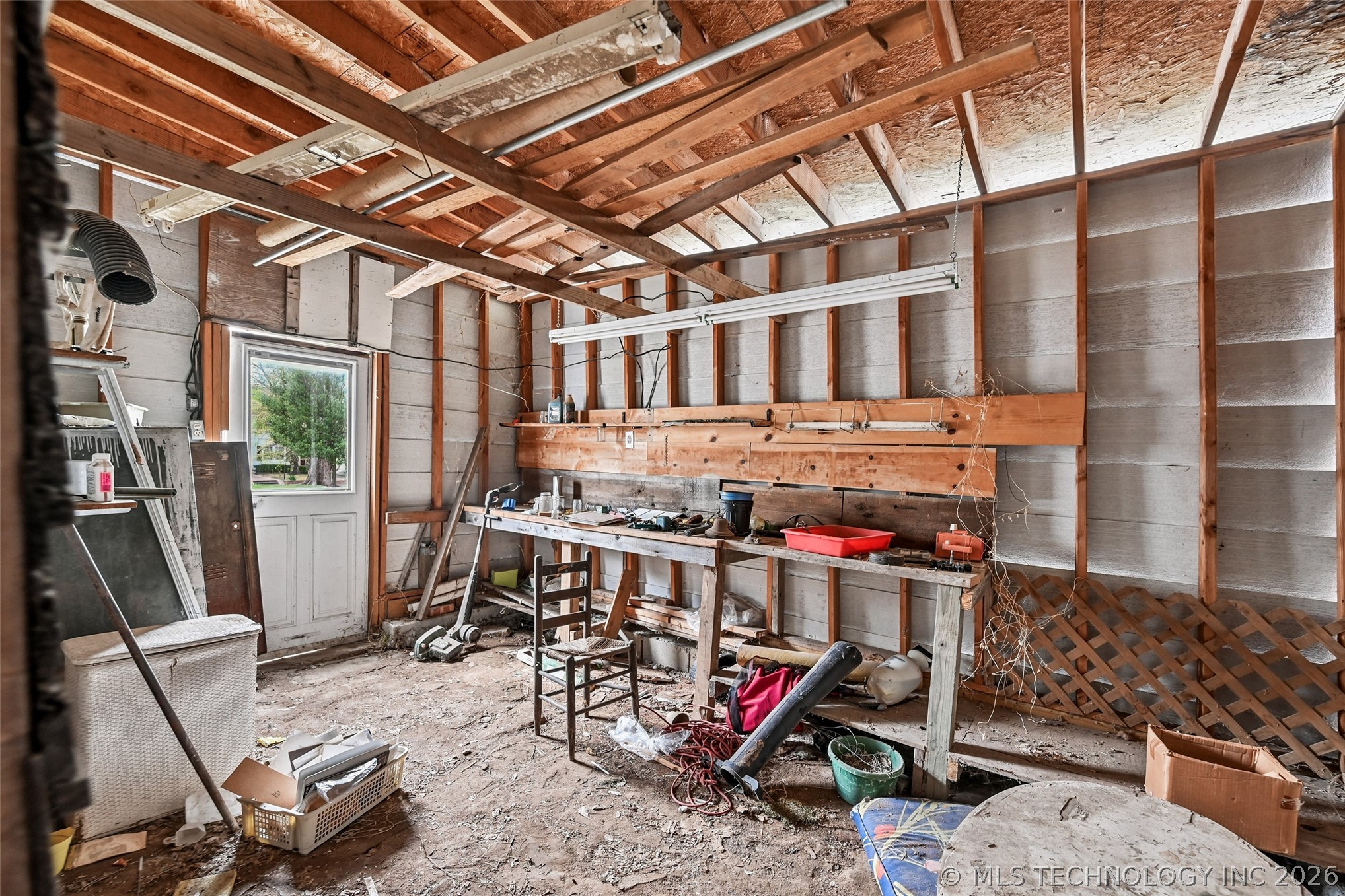 1343 E 19th Street Property Photo 23