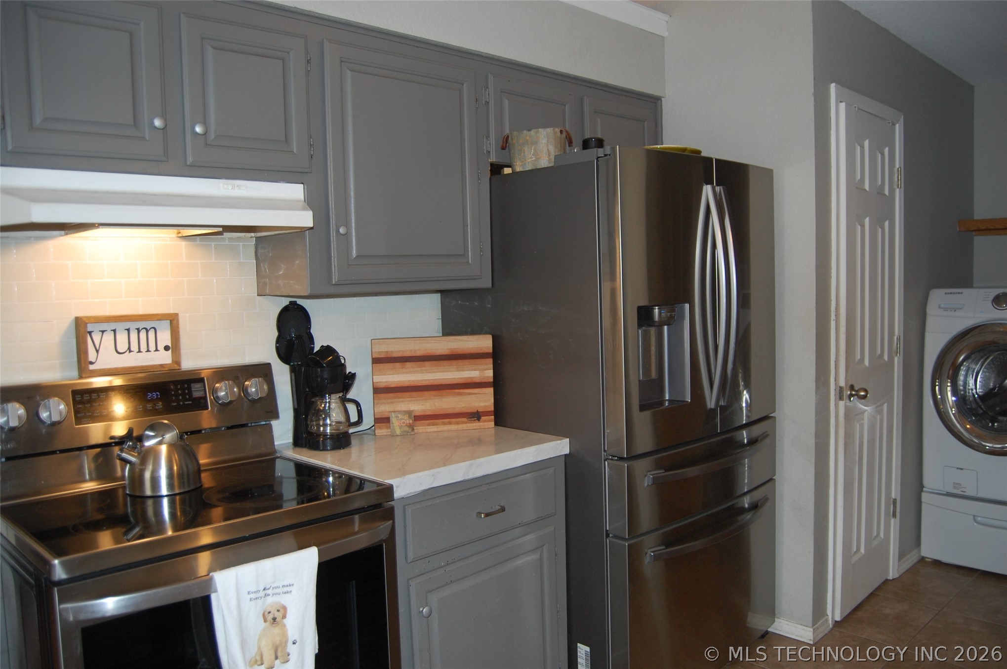 608 Pine Street Property Photo 10